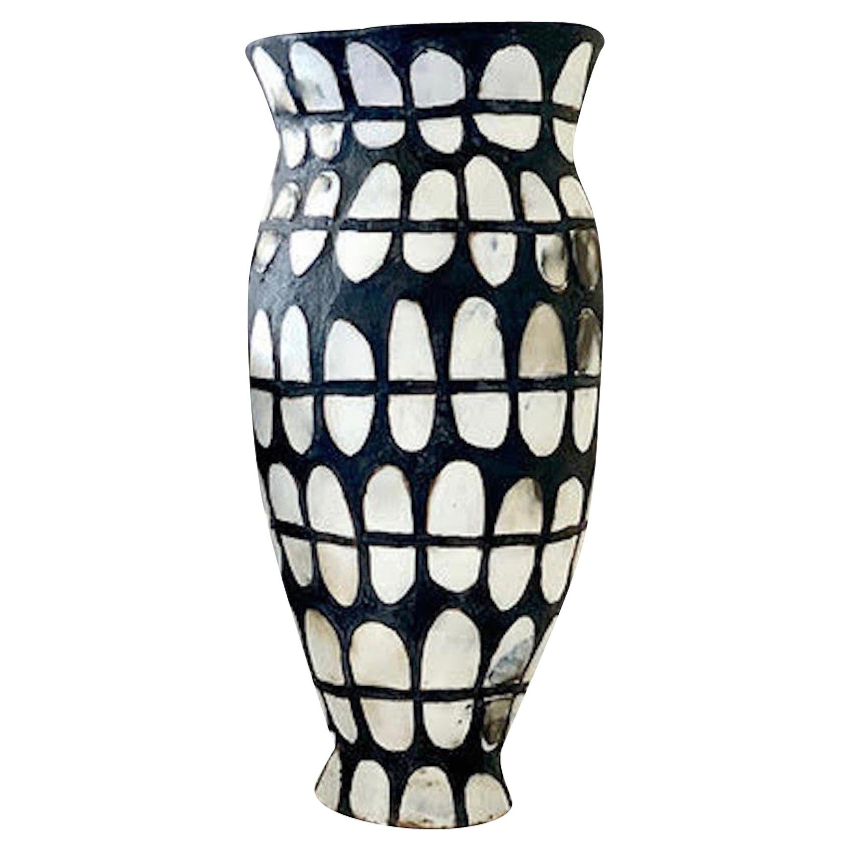 contrmporary ceramic design Modern geometric white porcelain Vase