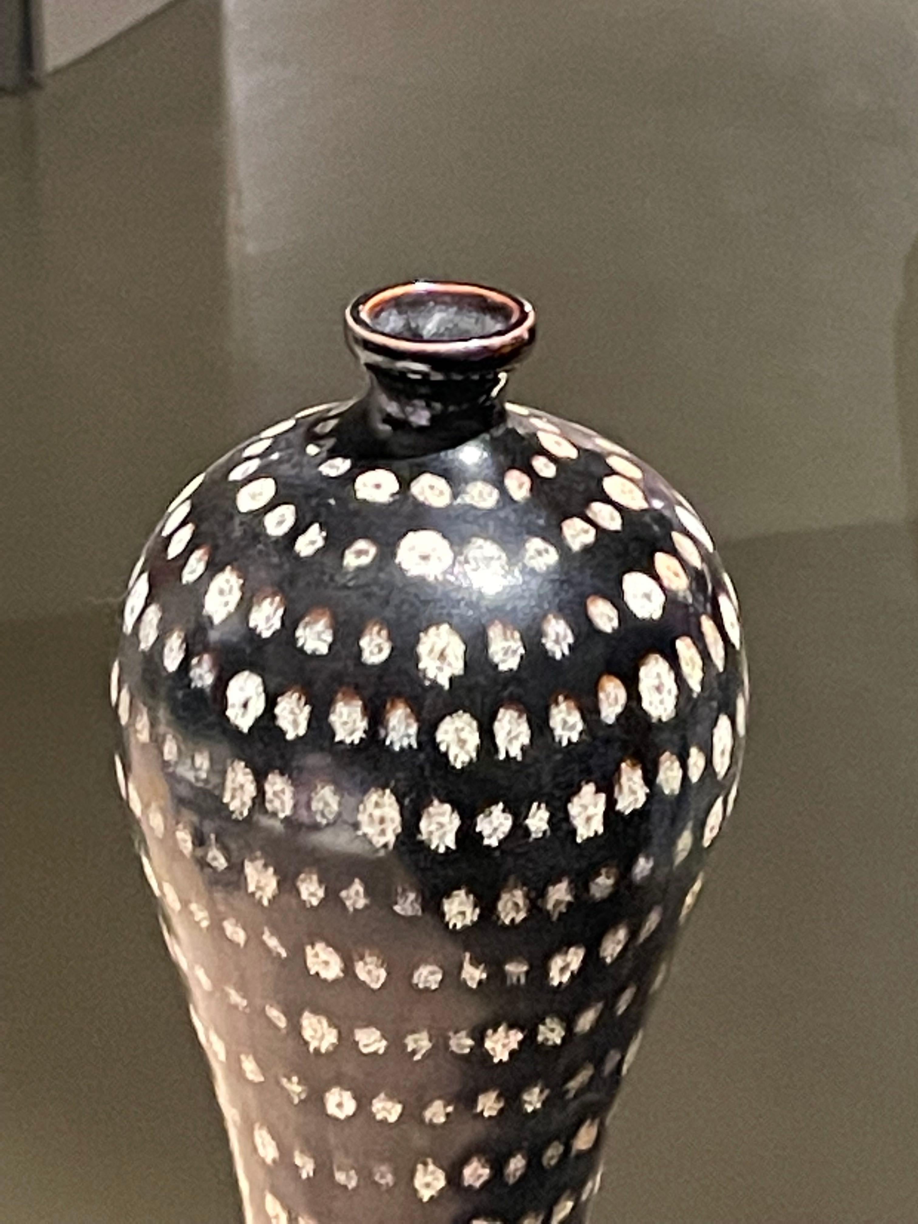 Chinese Black And White Dotted Vase, China, Contemporary