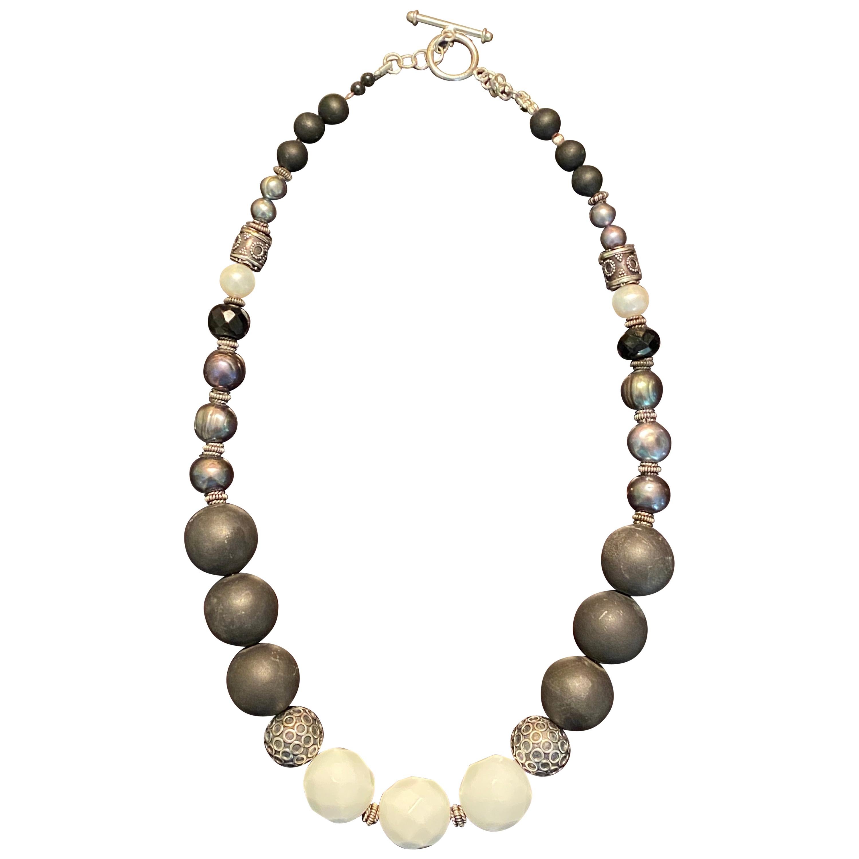 Black and White Fashion Necklace with Agate, Onyx, FWCP Pearls in Silver For Sale