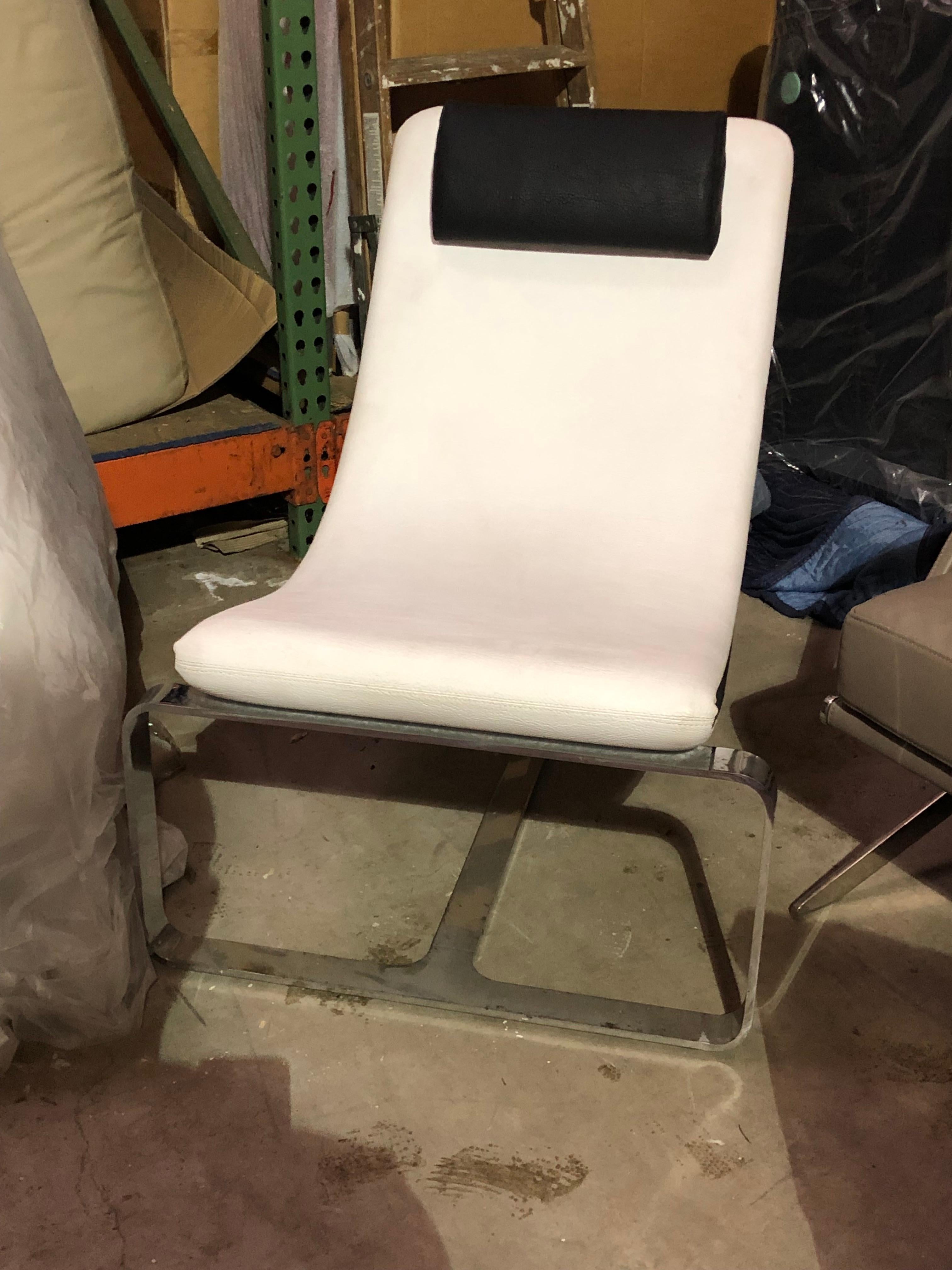 Baleri Schwarz-Weiß Flipt Lounge Chair (21. Jahrhundert und zeitgenössisch)