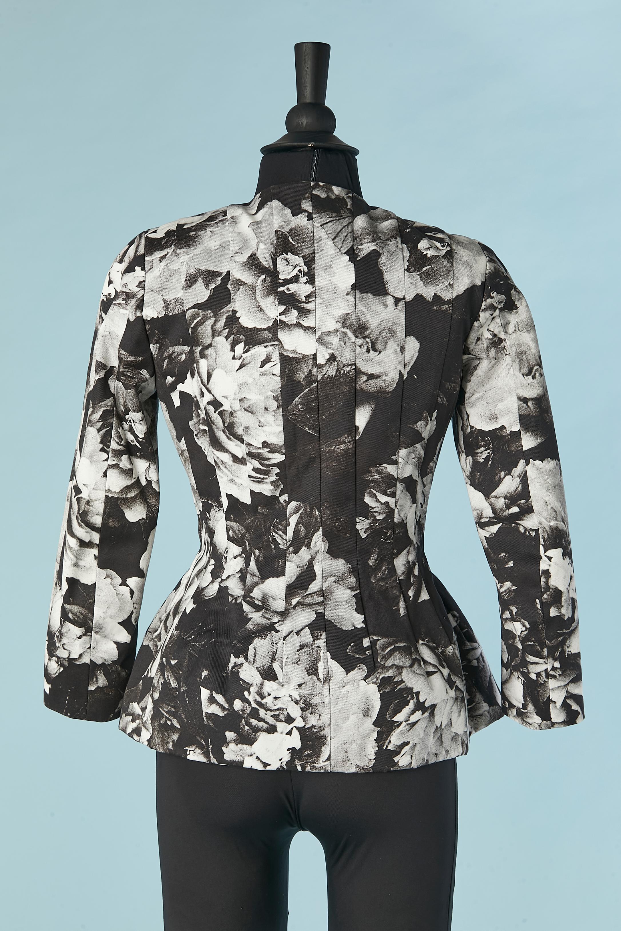 Black and white flowers printed cotton edge to edge  jacket Dries Van Noten  For Sale 1