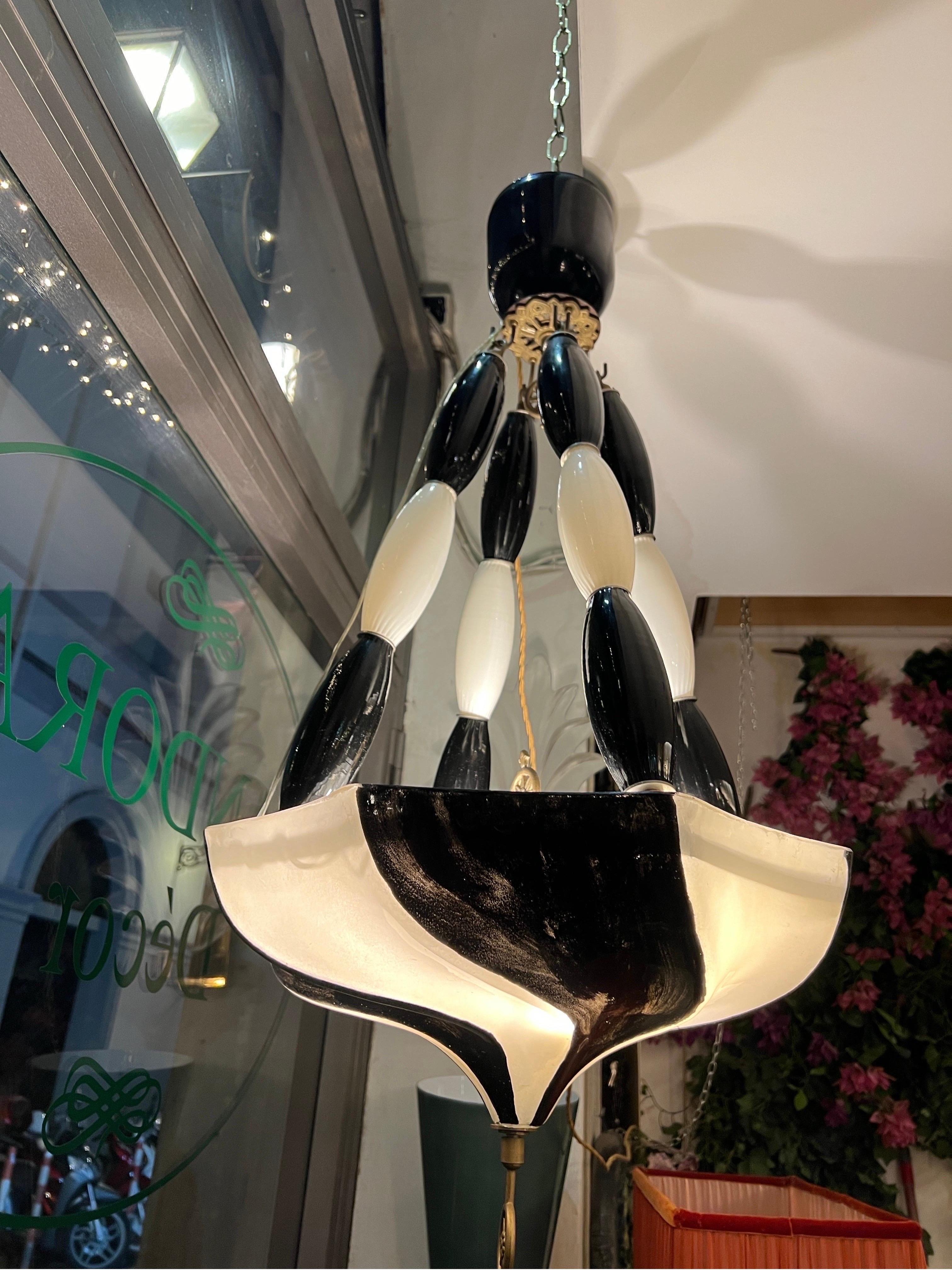 Black and White Fortuny Murano Glass and Bronze Chandelier, Late Deco 1940s In Good Condition For Sale In Florence, IT