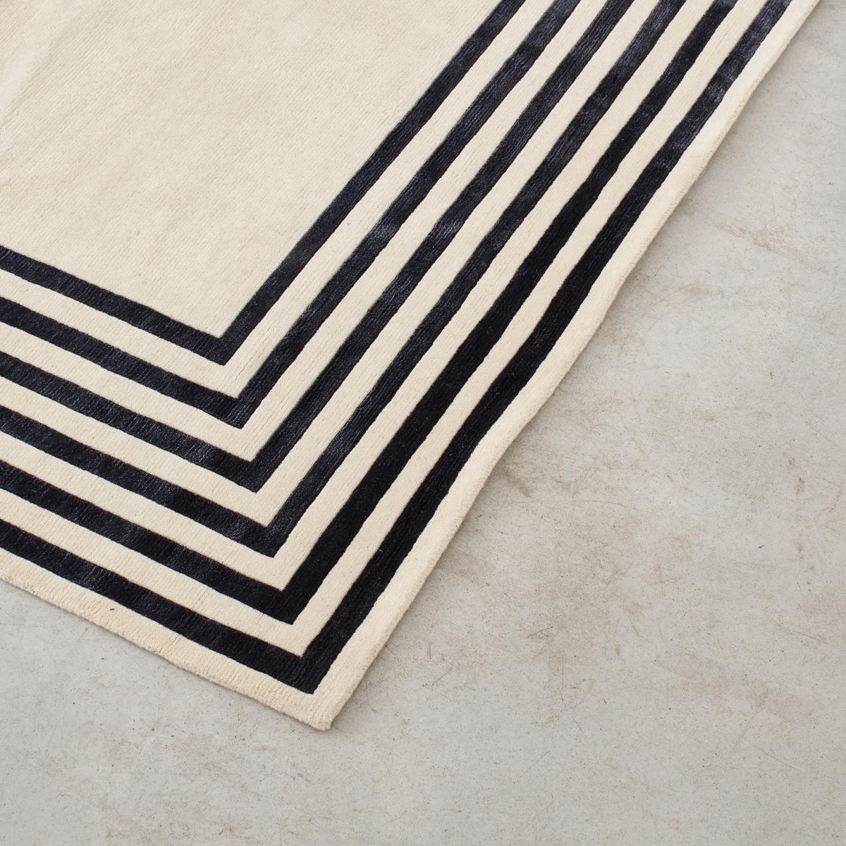 Modern Black and White Geometric Carpet in Wool and Viscose, Unknown, Italy, 2000s