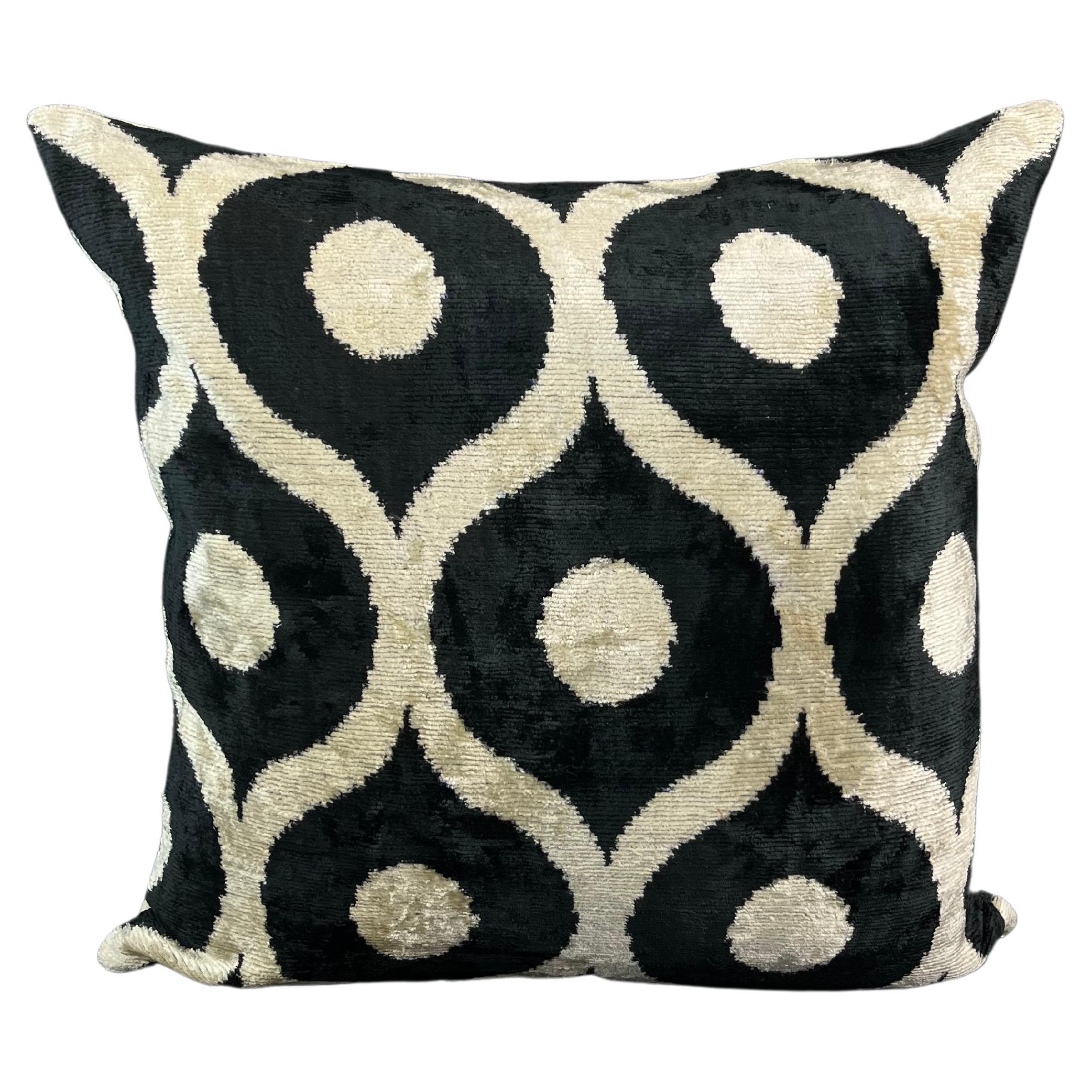 Black and White Geometric Velvet Silk Ikat Pillow Cover
