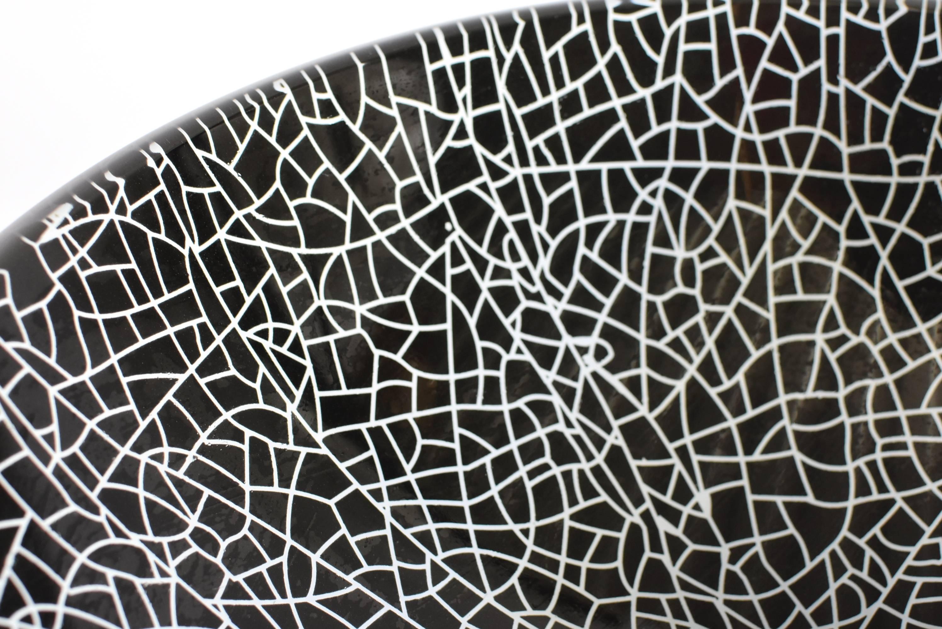 Black and White Glass Sink with Crackle Pattern, Planter For Sale 3