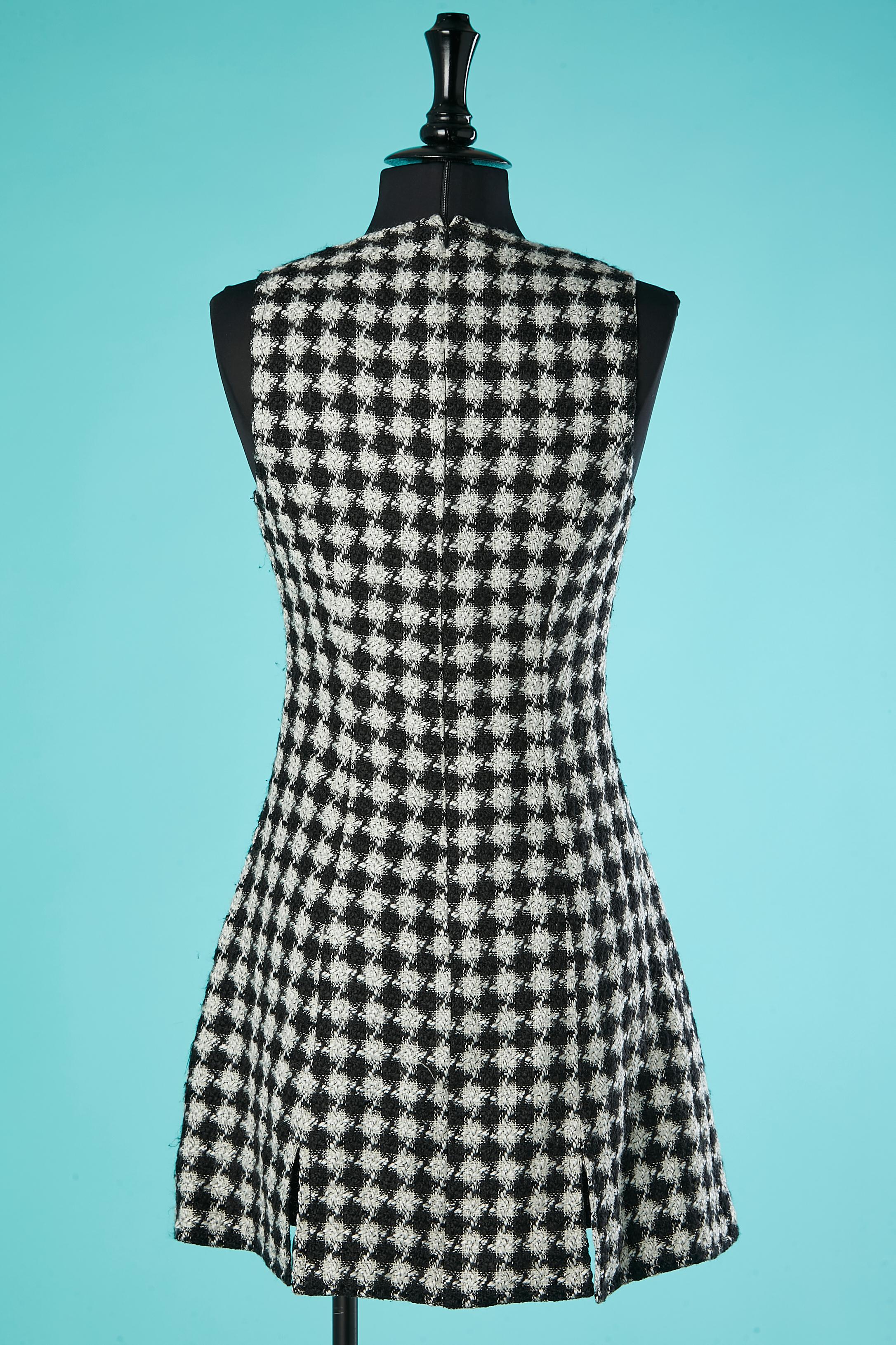 Black and white houndstooth pattern sleeveless dress Versace Jeans Couture  For Sale 1
