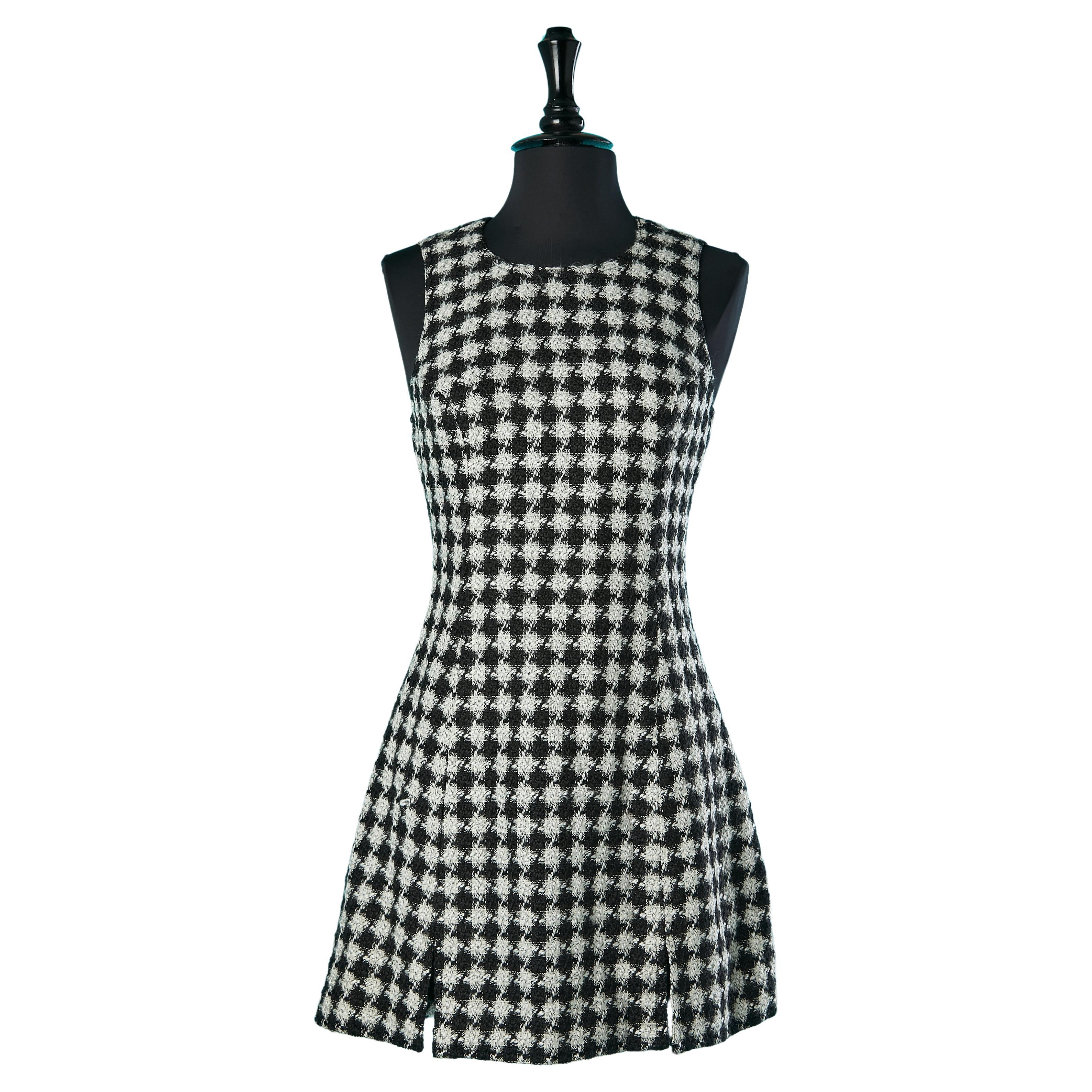 Black and white houndstooth pattern sleeveless dress Versace Jeans Couture 