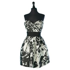 Black and white jacquard bustier cocktail dress   Oscar de la Renta