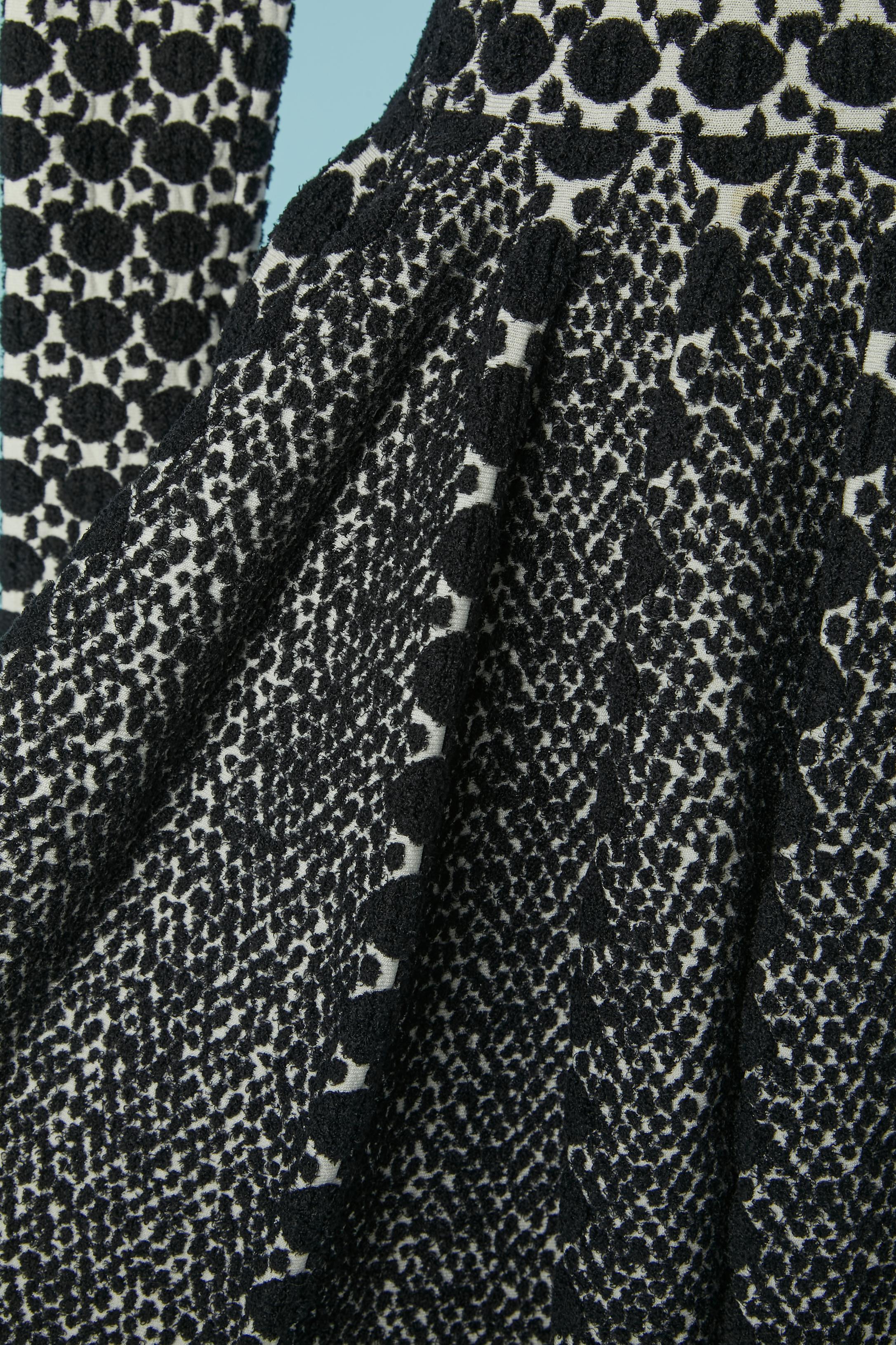 Robe en jacquard noir et blanc ALAIA Excellent état - En vente à Saint-Ouen-Sur-Seine, FR