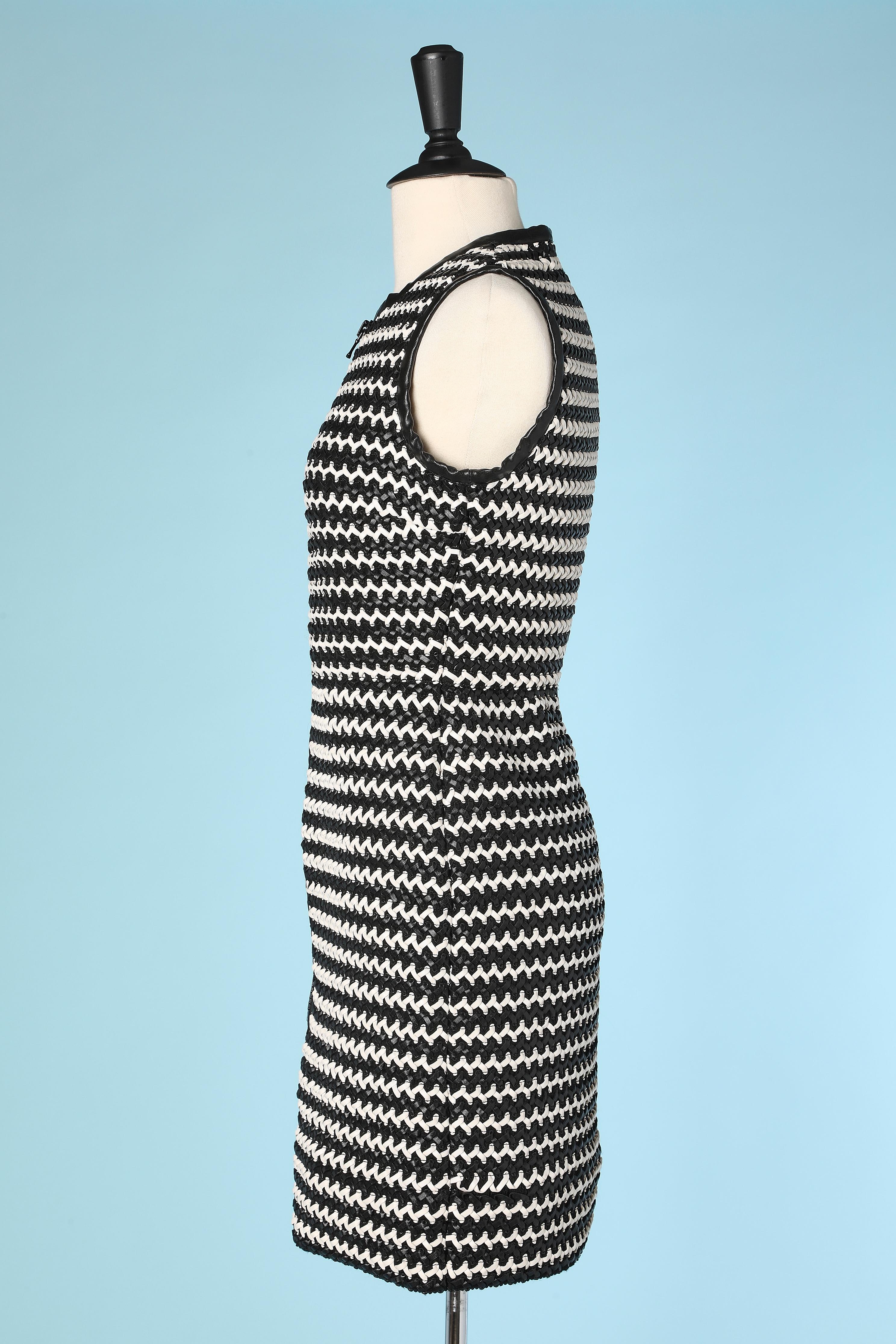 Robe sans manches en faux cuir tricoté noir et blanc  Bonjour Paulette  Pour femmes en vente