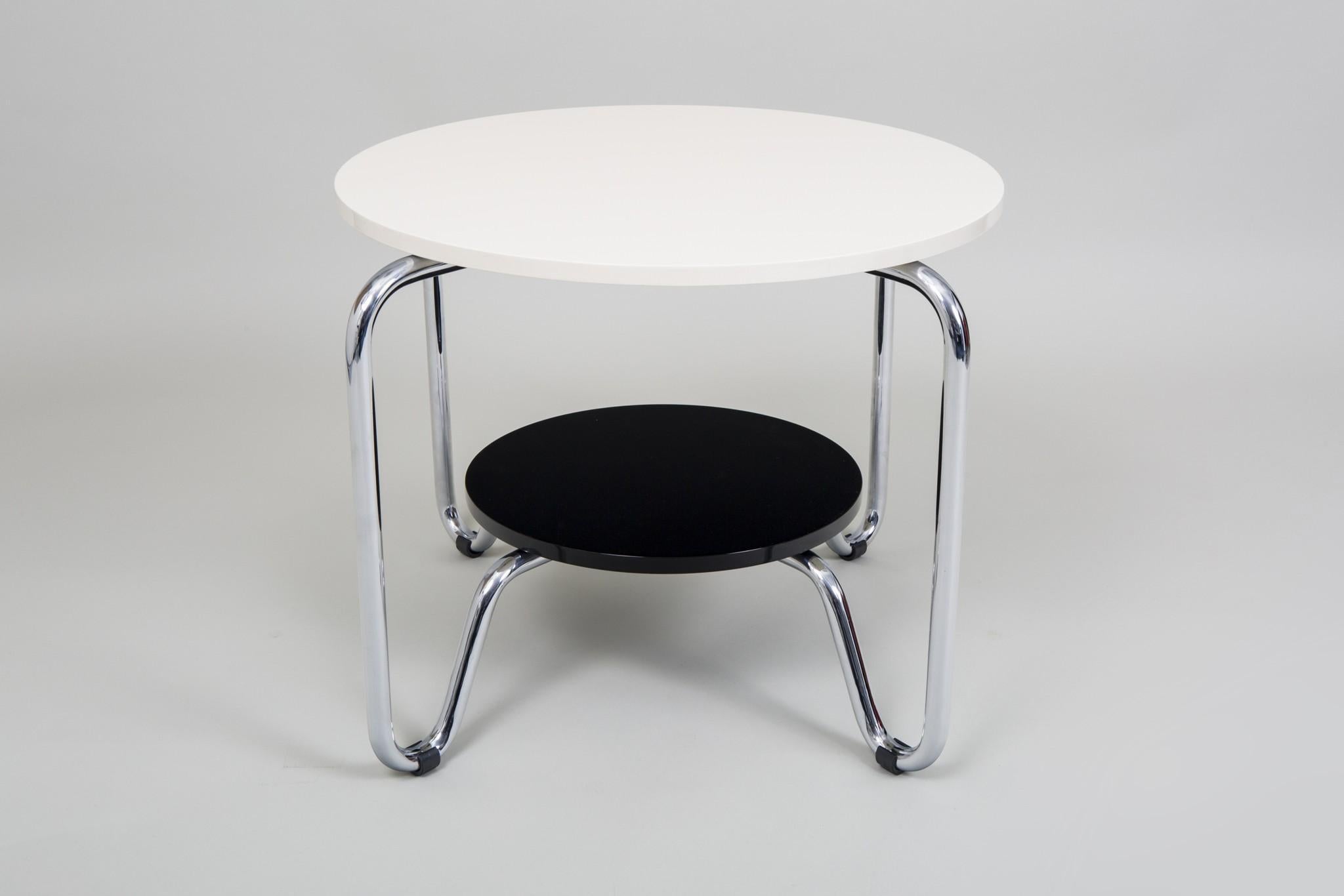 Made by Kovona, a renowned Czech manufacturer and dealer from the 20th century.

It has been fully restored by our professional refurbishing team in Czechia according to the original process. The chrome parts have been cleaned and professionally