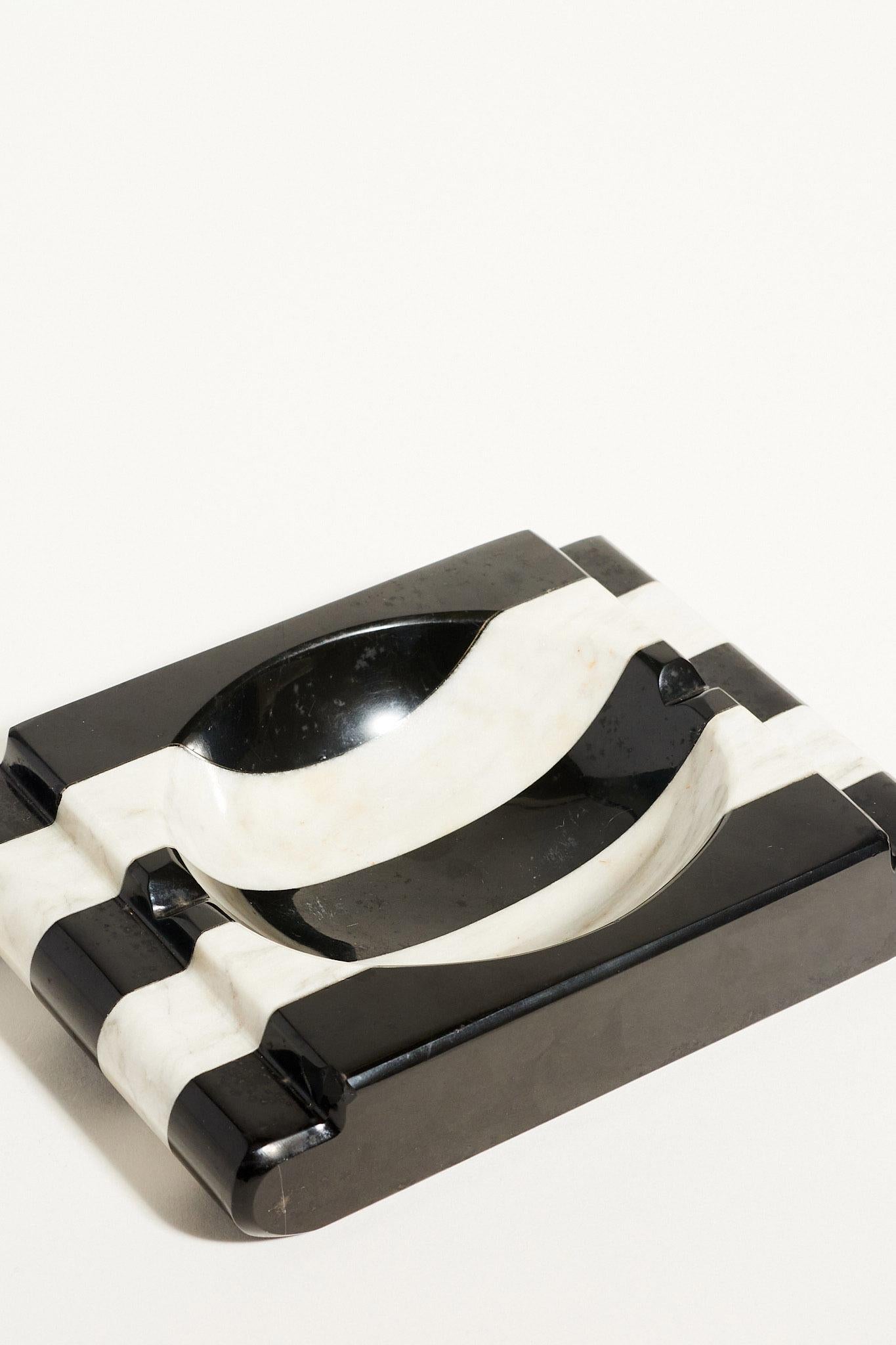 Mid-20th Century Black and White Marble Catchall
