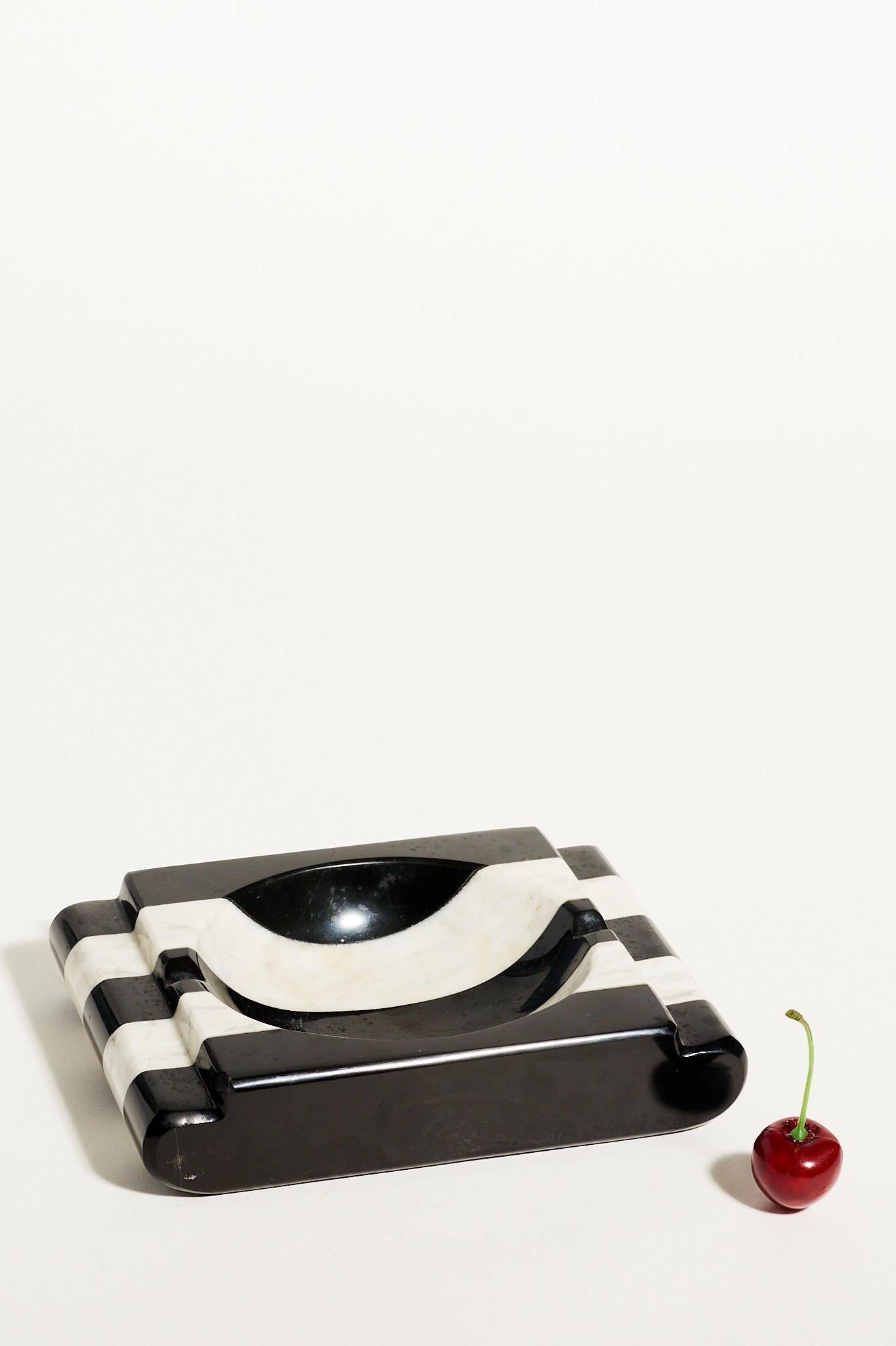 Black and White Marble Catchall 2