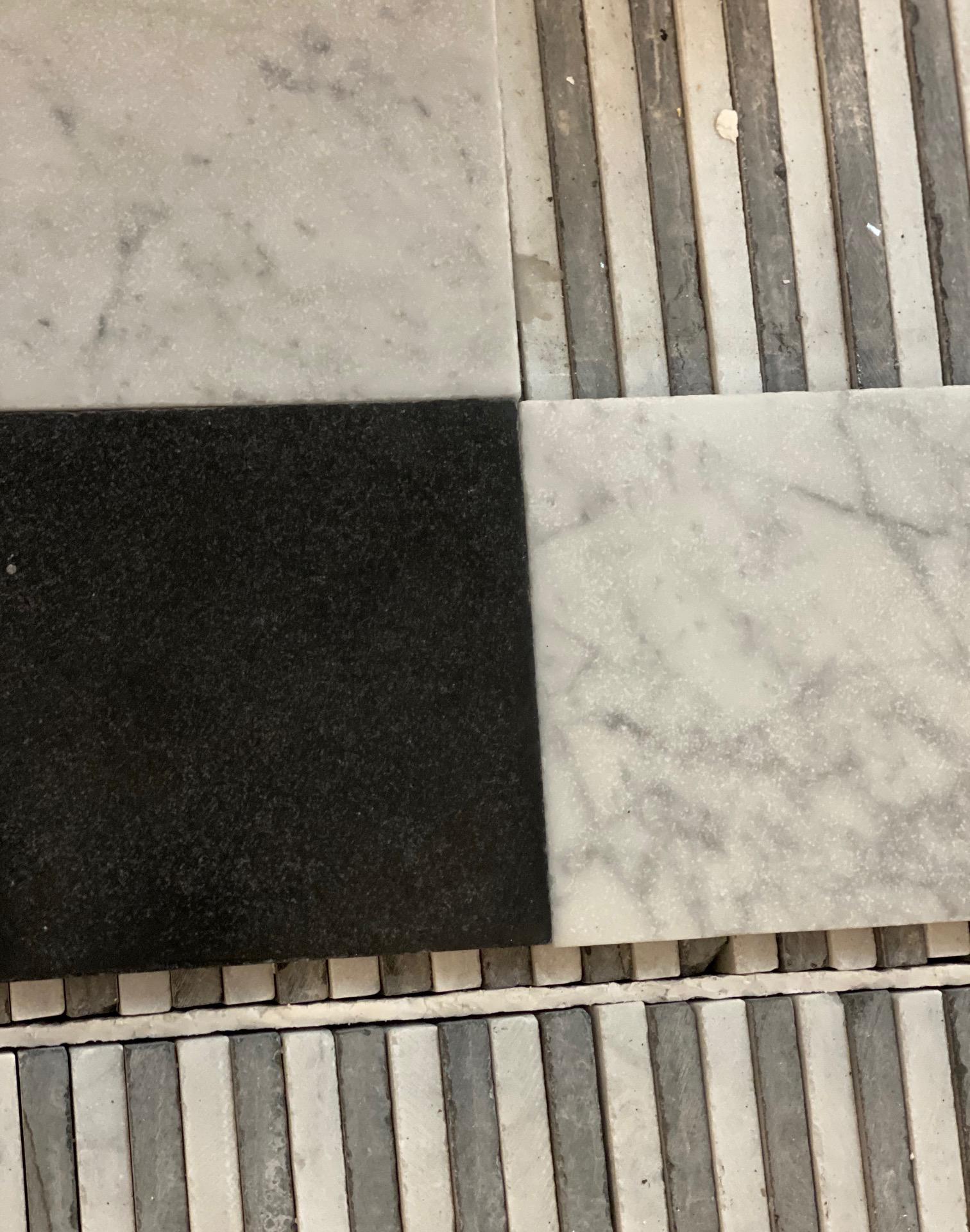 Marocain Plancher en damier de marbre noir et blanc en vente