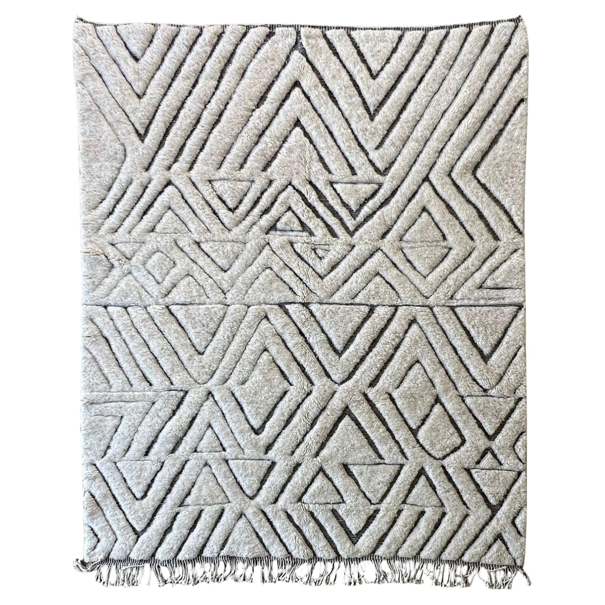 Black and White Moroccan Rug 8x10 FT, Handwoven Textured Tribal Design For Sale