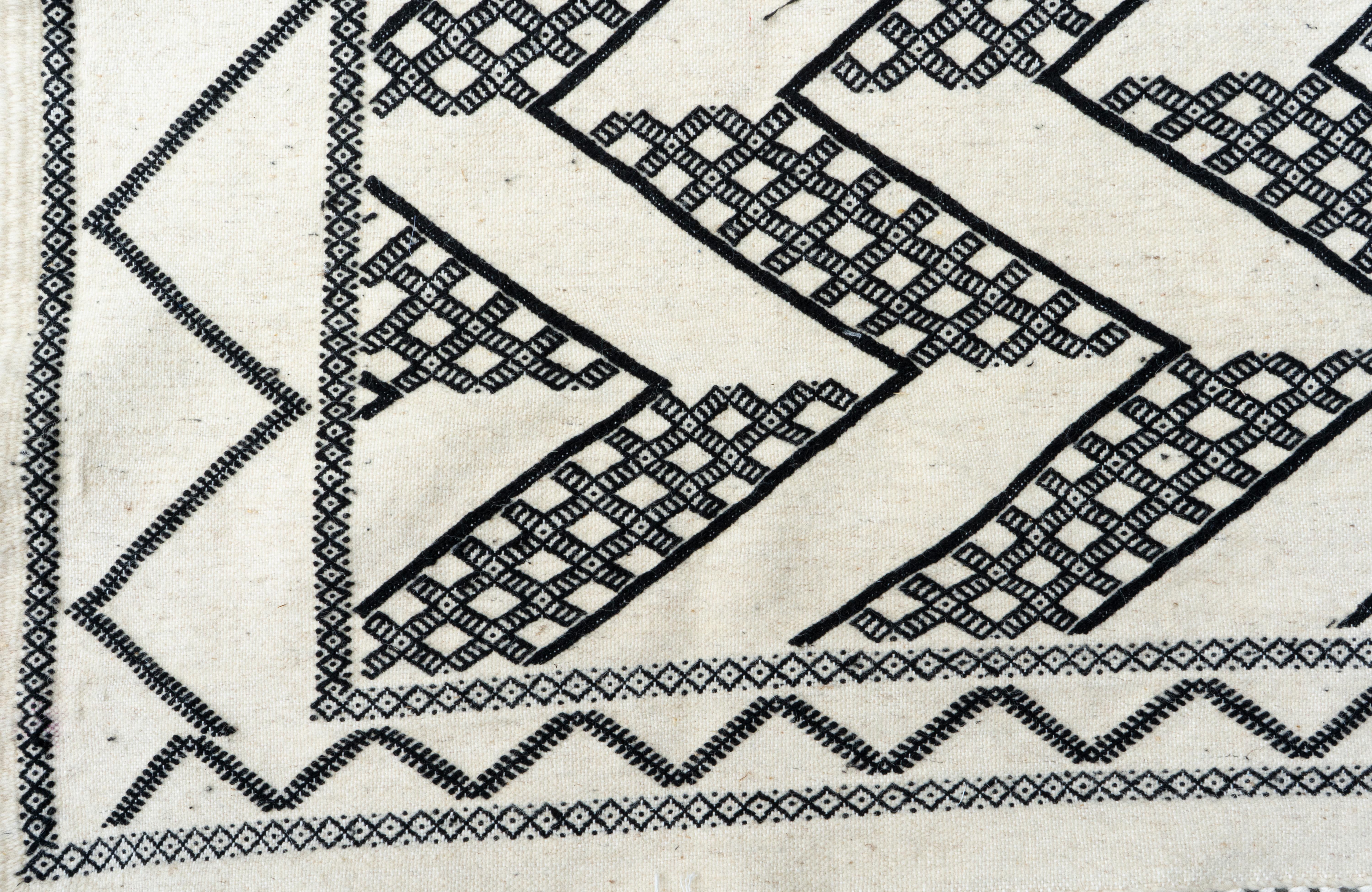 black and white moroccan rugs