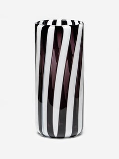 Vaso alto in vetro soffiato a bocca in bianco e nero