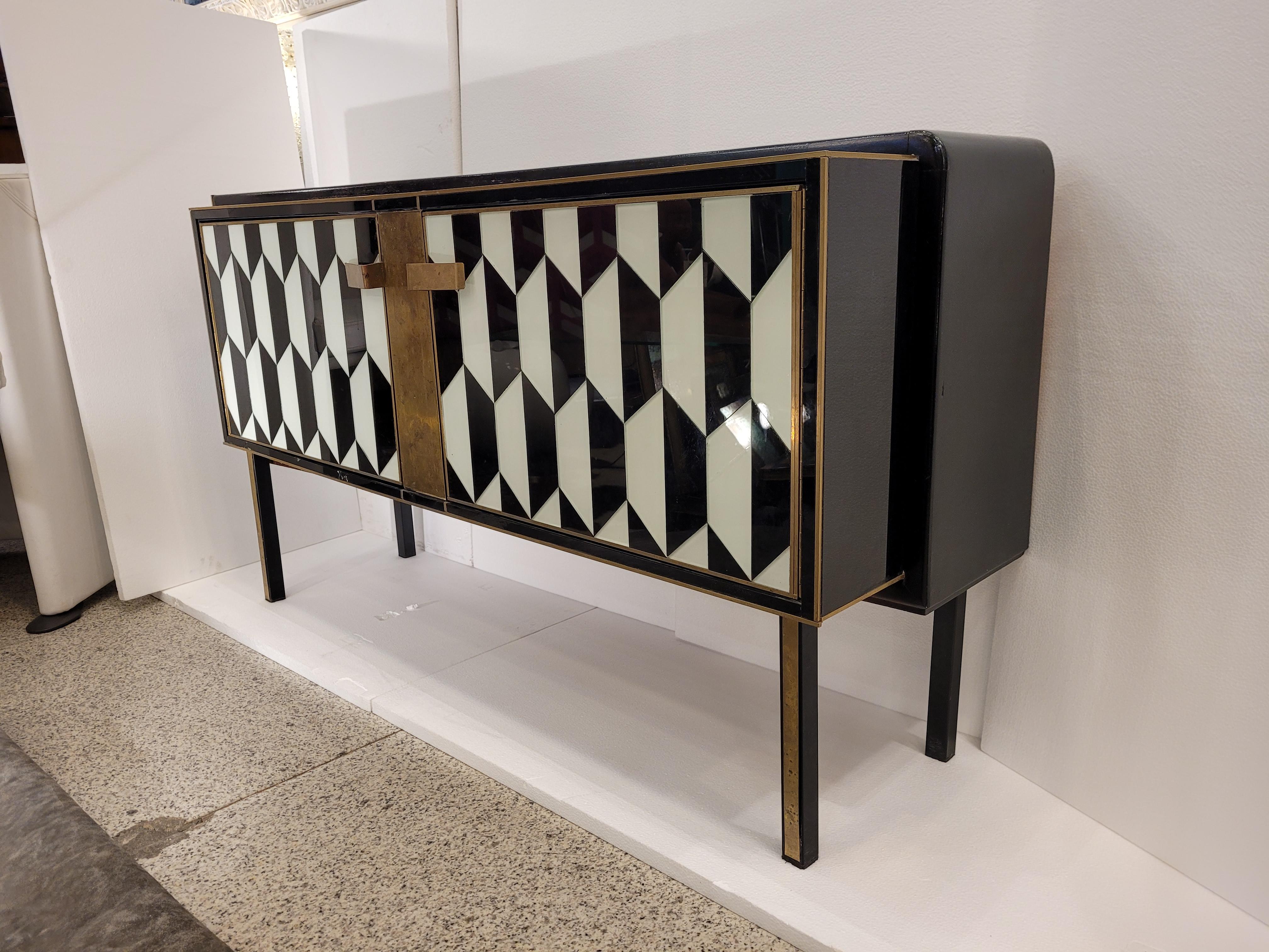 Black and White Murano Crystal 70s Cabinet, Sideboard, Italy, Midcentury In Good Condition In Valladolid, ES
