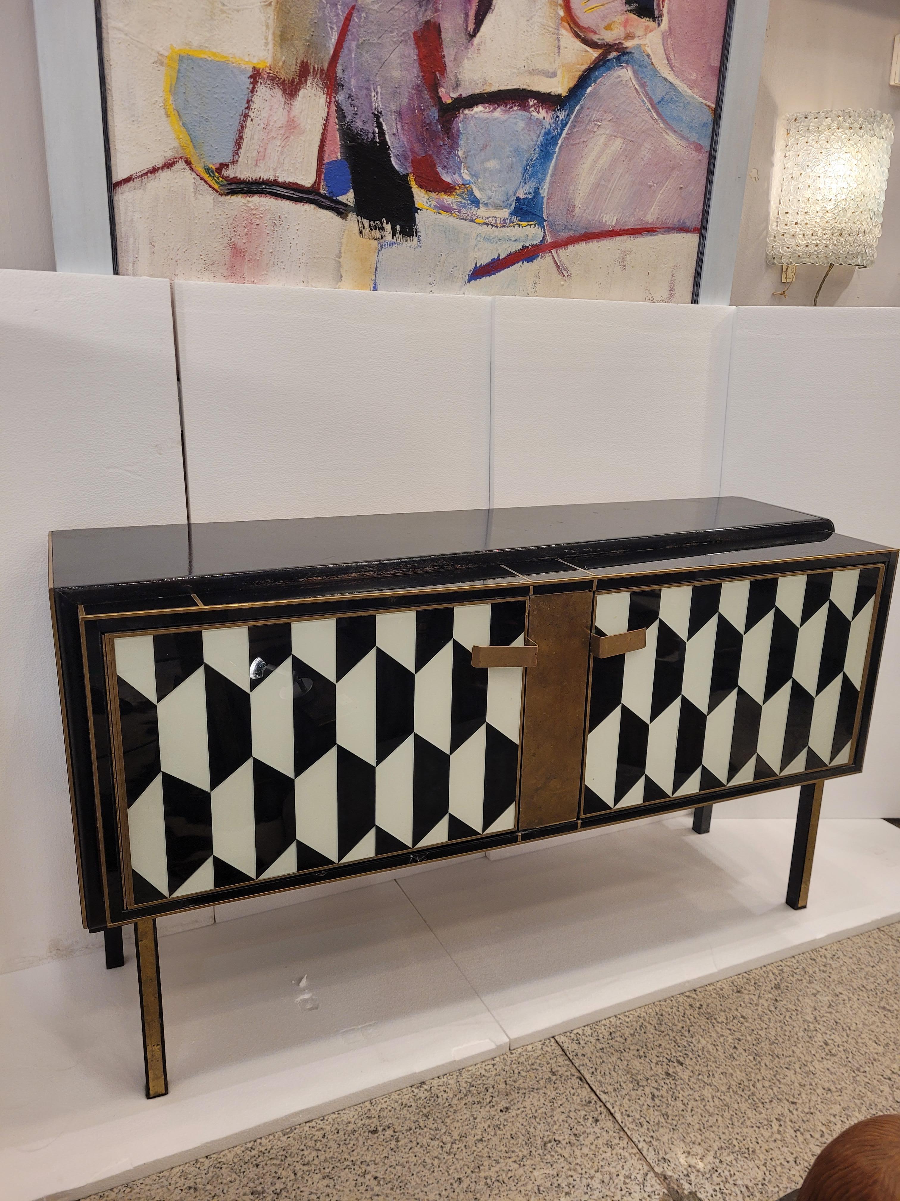 Black and White Murano Crystal 70s Cabinet, Sideboard, Italy, Midcentury 1