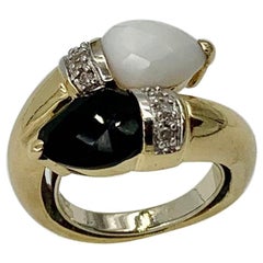 Black and White Onyx Diamond Ring Retro Pear Cut 14 Karat Gold