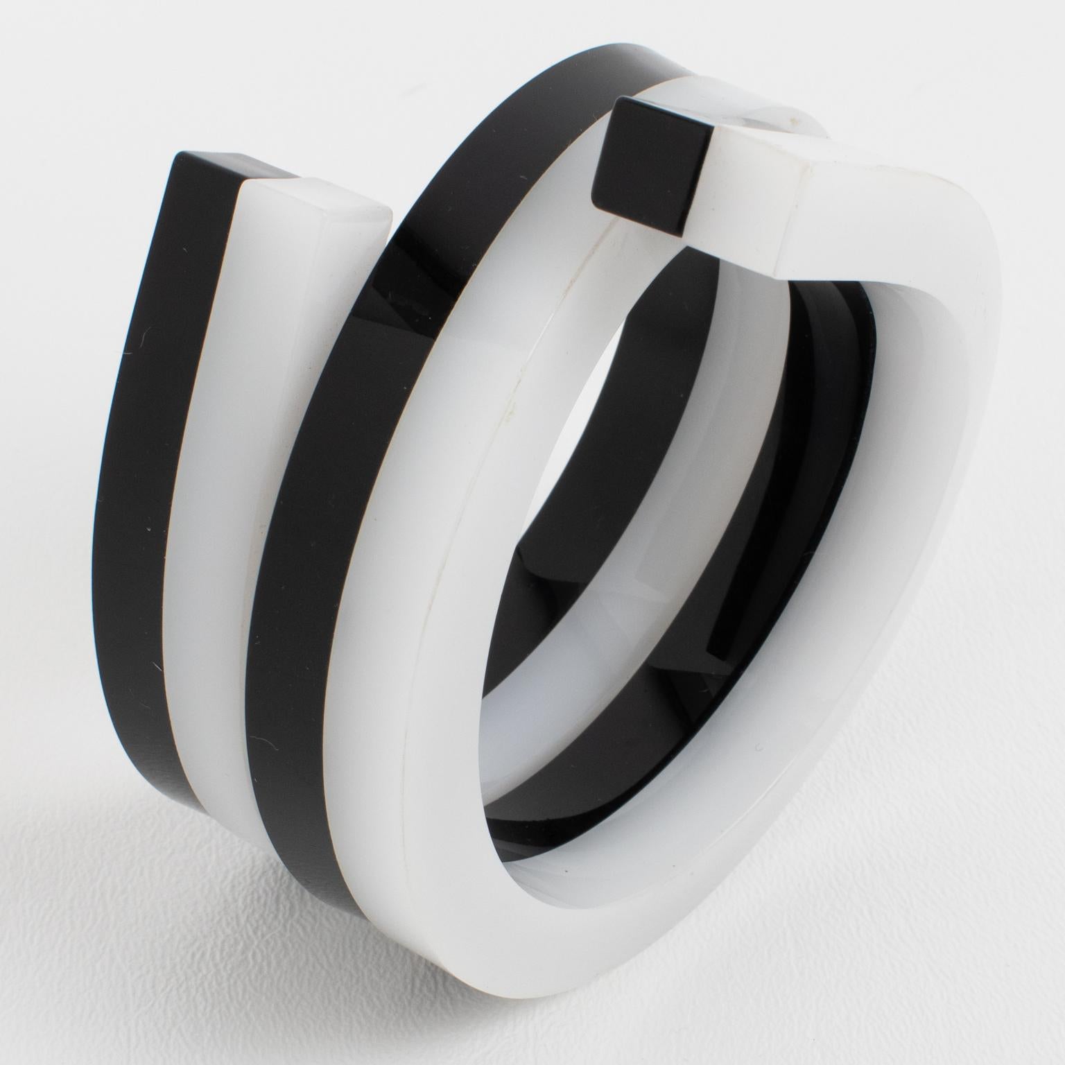 Black and White Oversized Lucite Coiled Bracelet Bangle For Sale 1