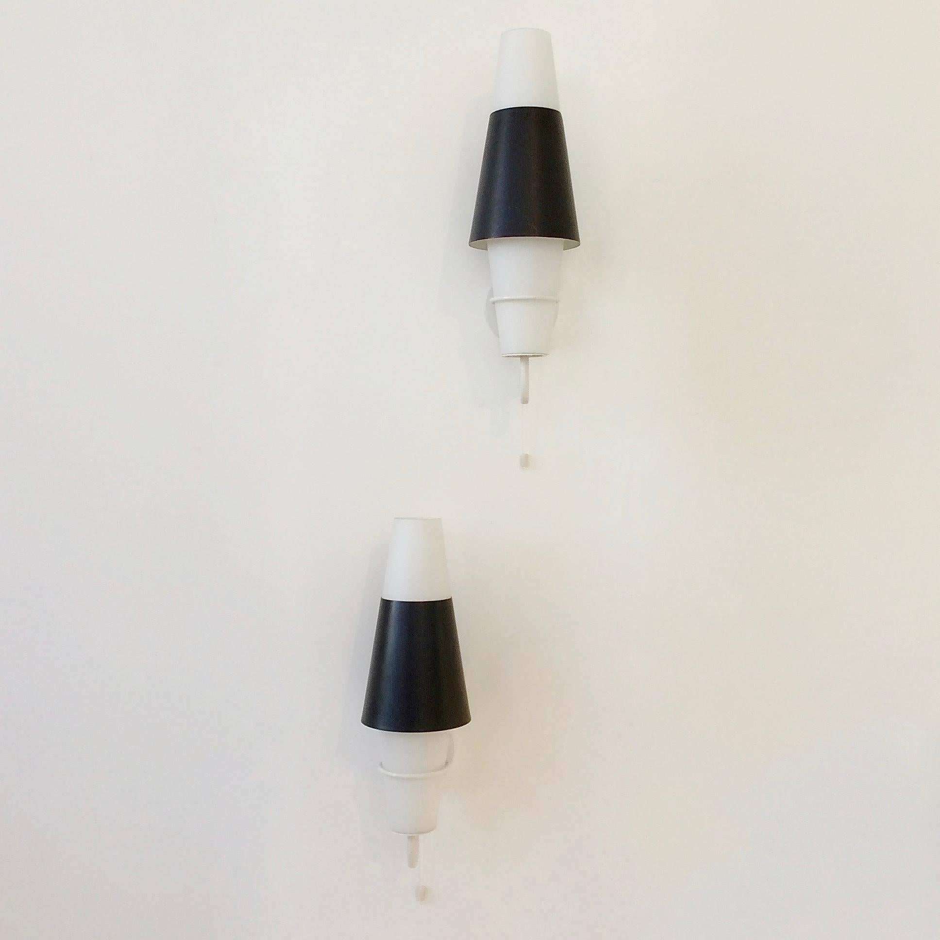 Mid-Century Modern Black and White Pair of Sconces, circa 1950, France