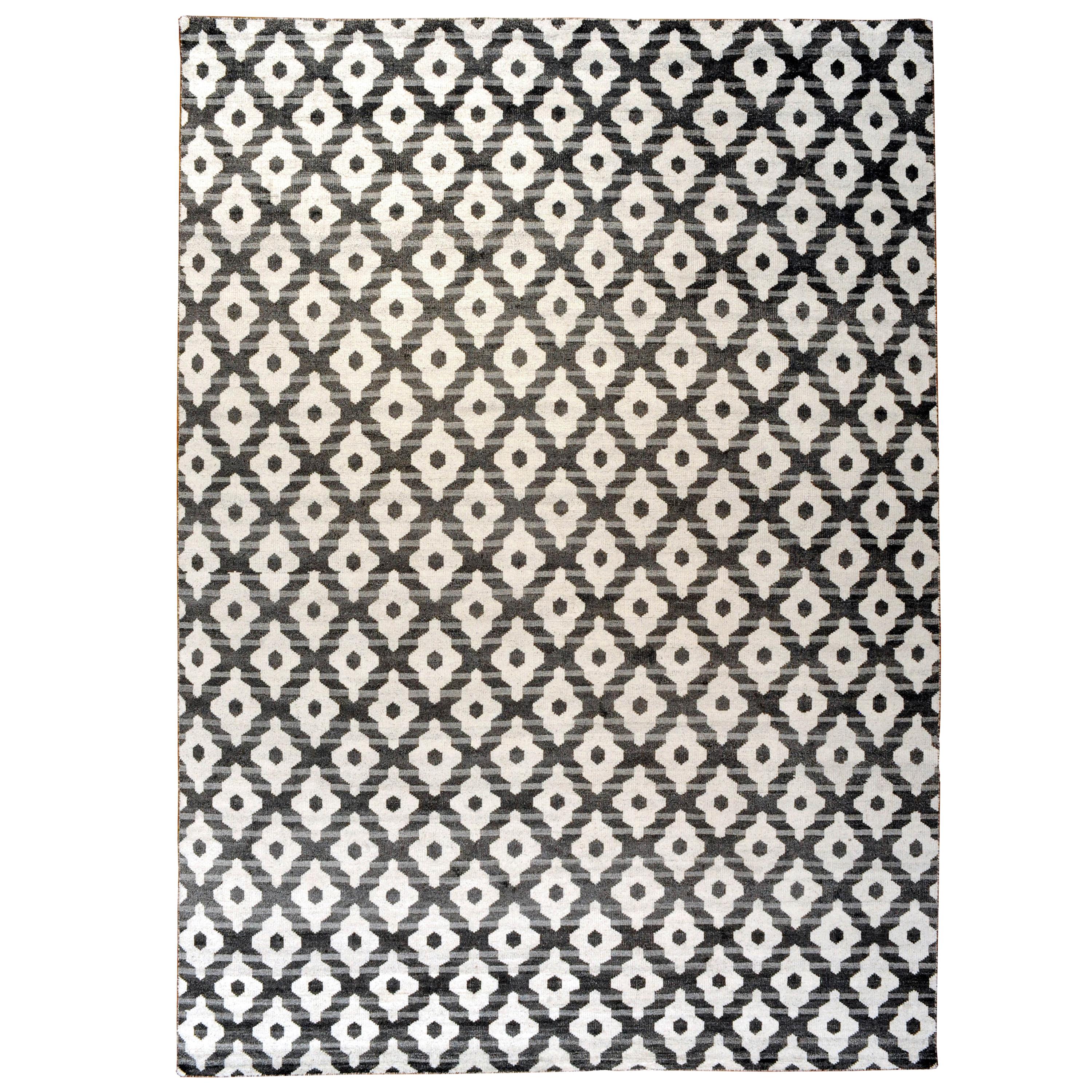 Black and White Pattern Rug For Sale