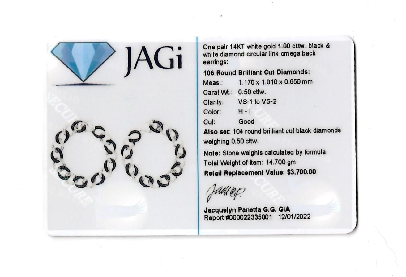 Boucles d'oreilles avec anneau circulaire en or 14 carats et diamants pavés noirs et blancs en vente 11