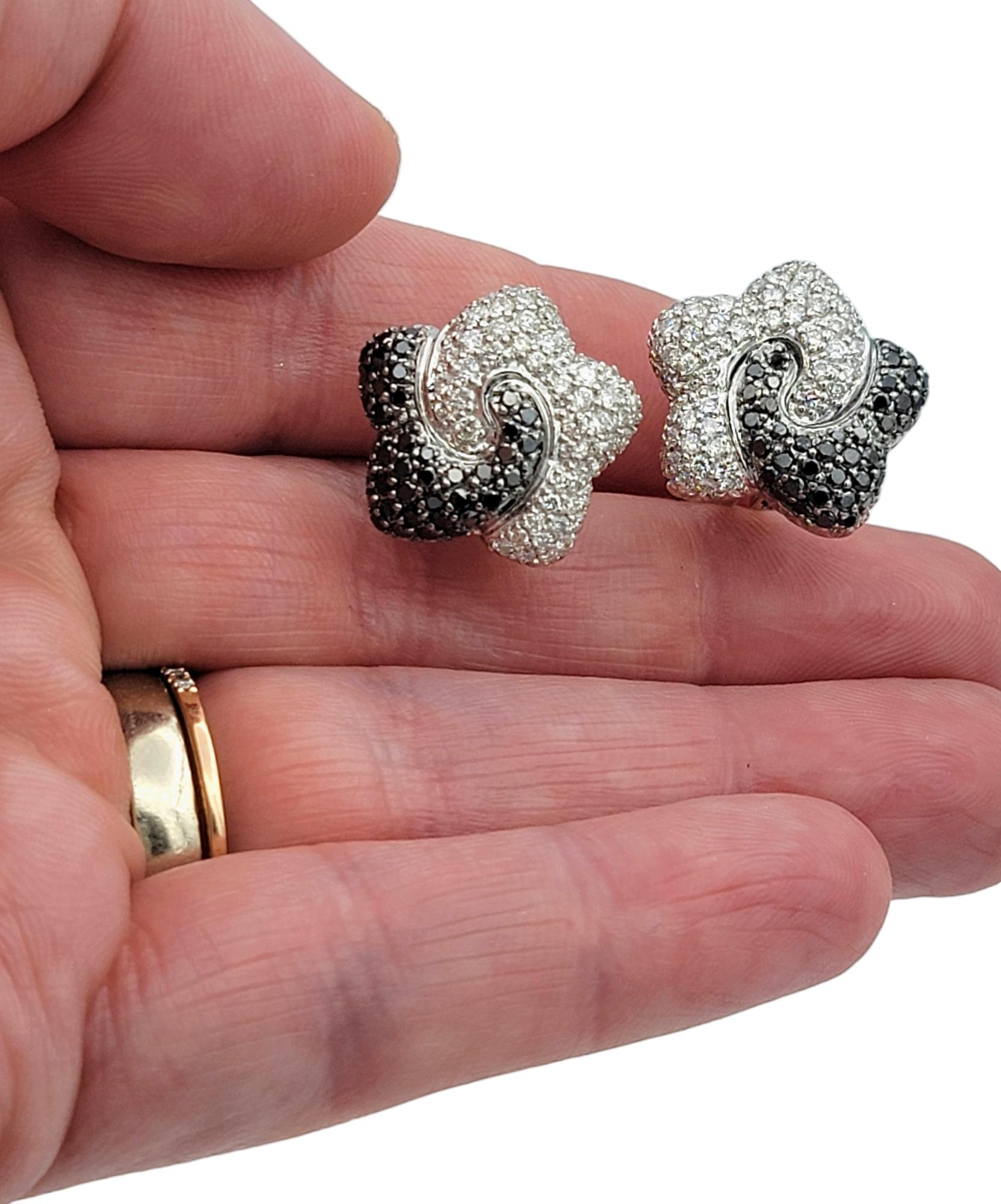 Black and White Pavé Diamond Star Stud Omega Back Earrings 18 Karat White Gold For Sale 1