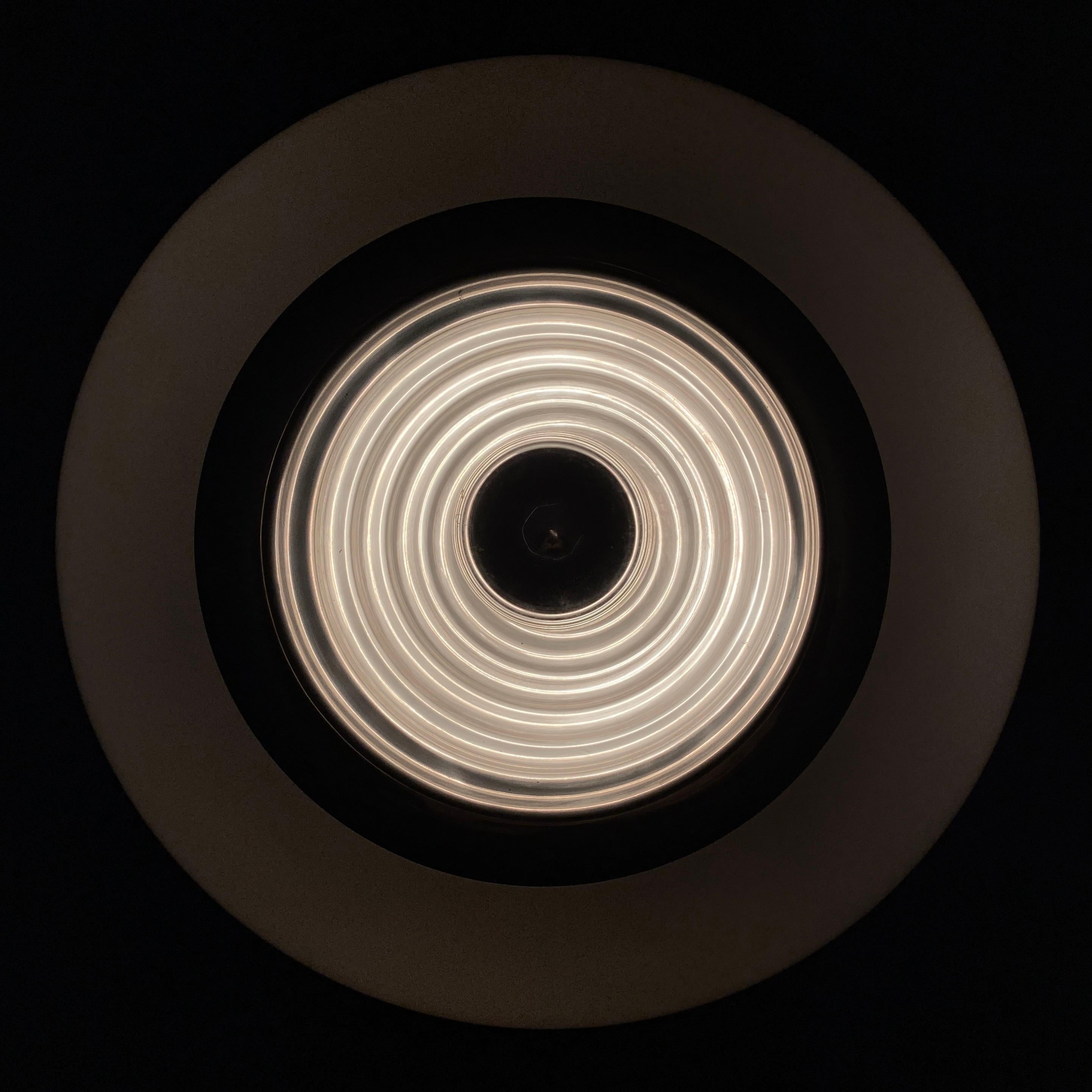 Ciondolo in bianco e nero di Achille e Pier Giacomo Castiglioni per Flos in vendita 3