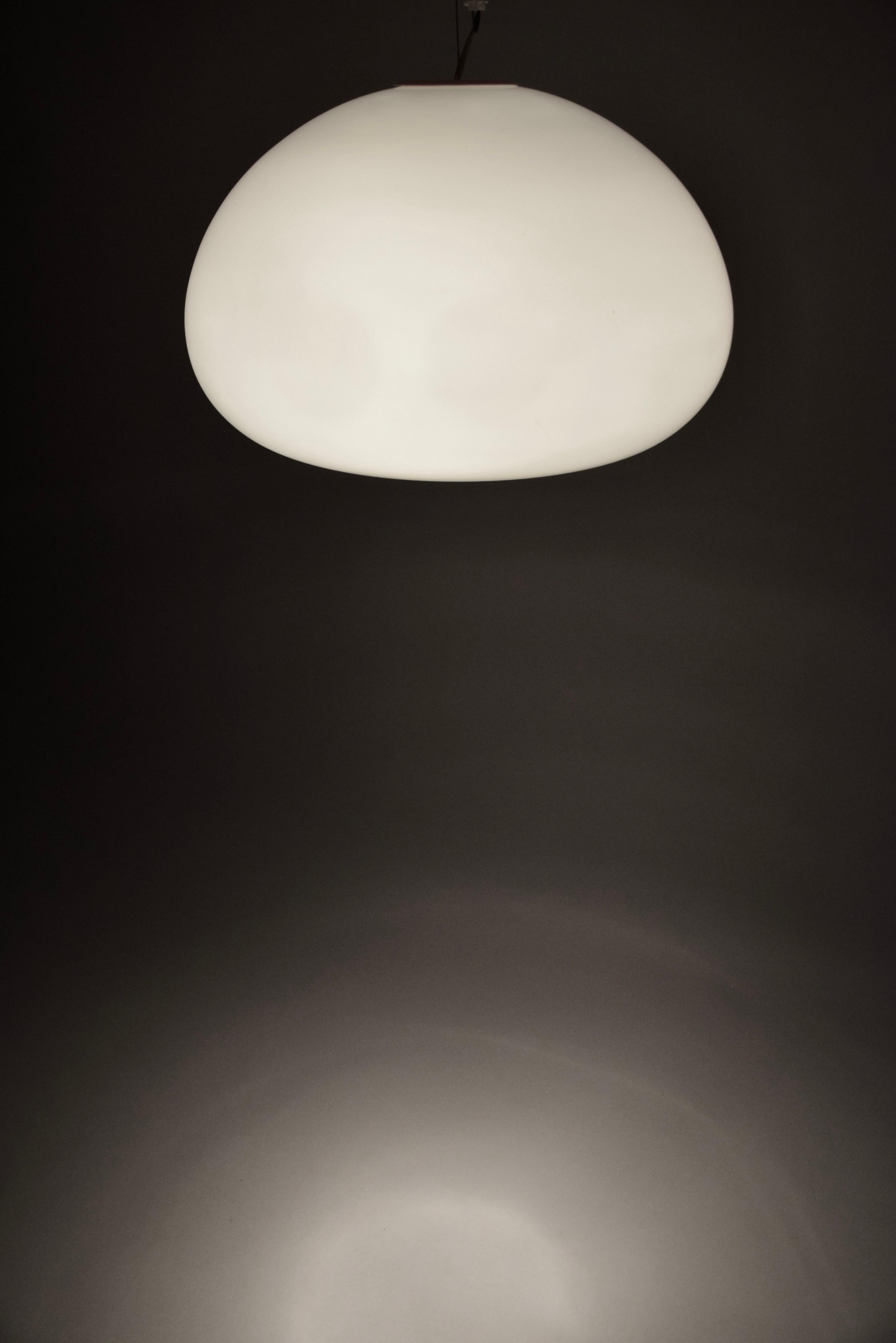 Italian Black and White Pendant by Achille and Pier Giacomo Castiglioni for Flos For Sale