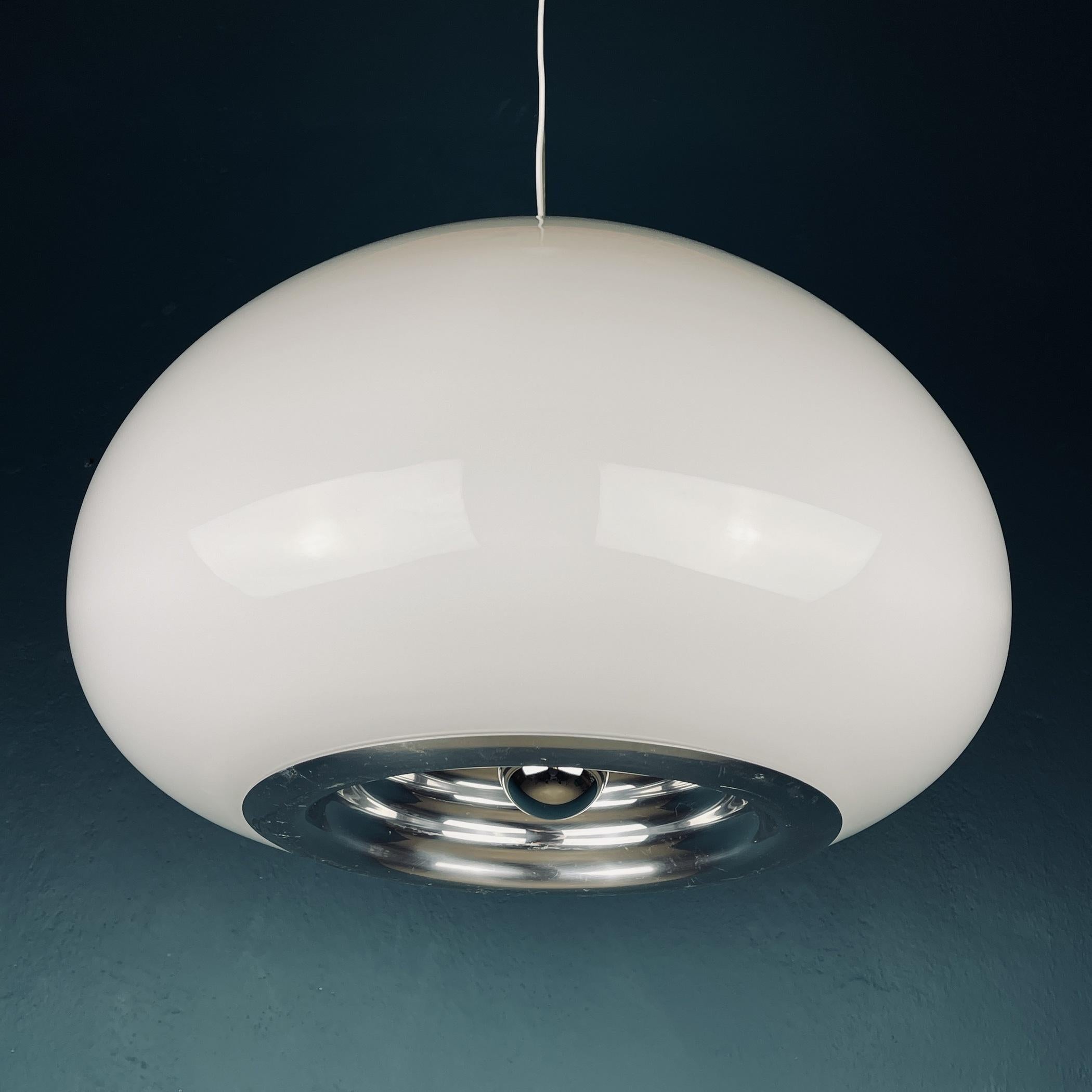 Mid-Century Modern Lampe à suspension « Noir et Blanc » de Pier Giacomo et Achille Castiglioni pour Flos en vente