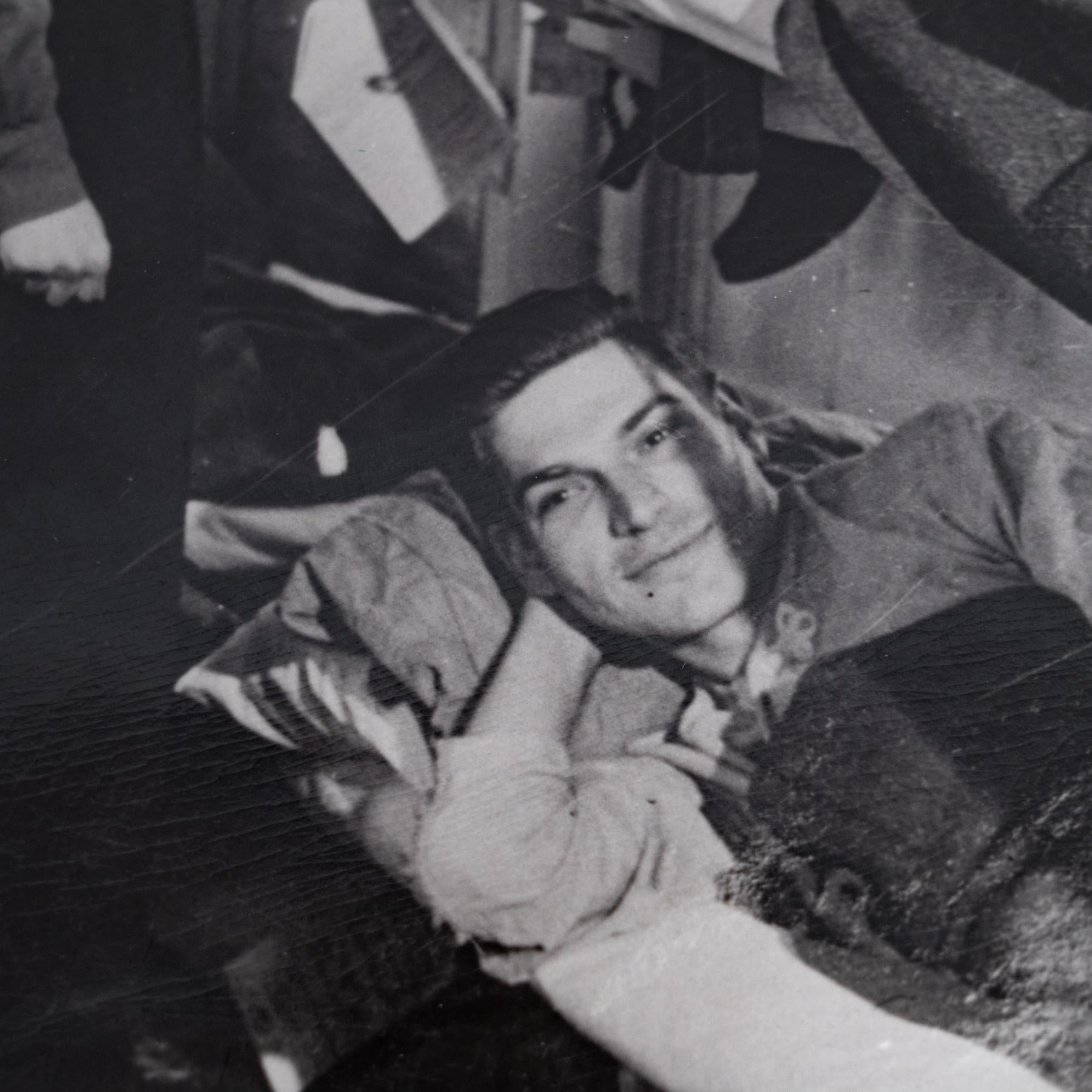 Photographie en noir et blanc de Madeleine Carroll en vente 1