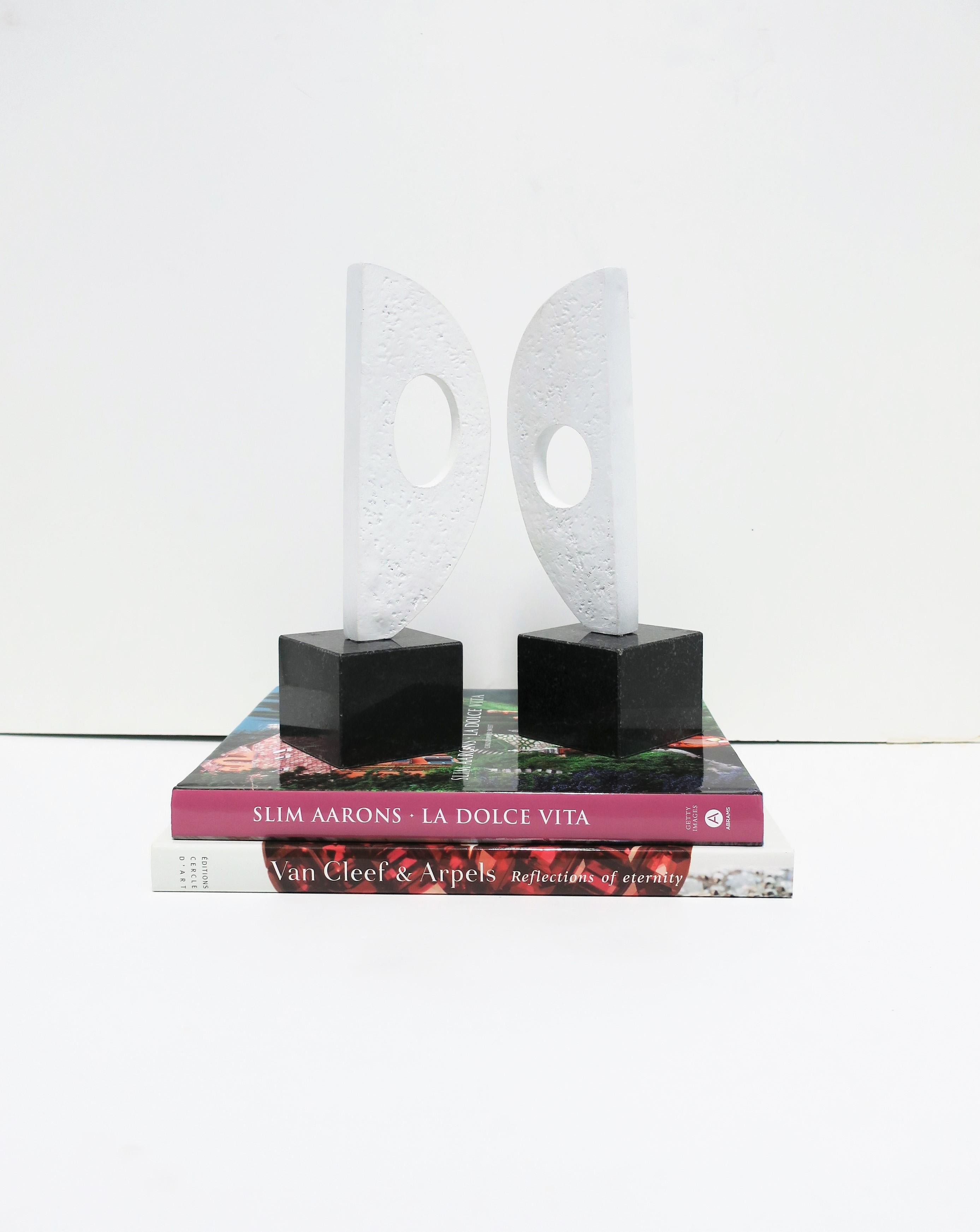 20th Century White Plaster and Black Marble Abstract Sculptures or Bookends, Pair