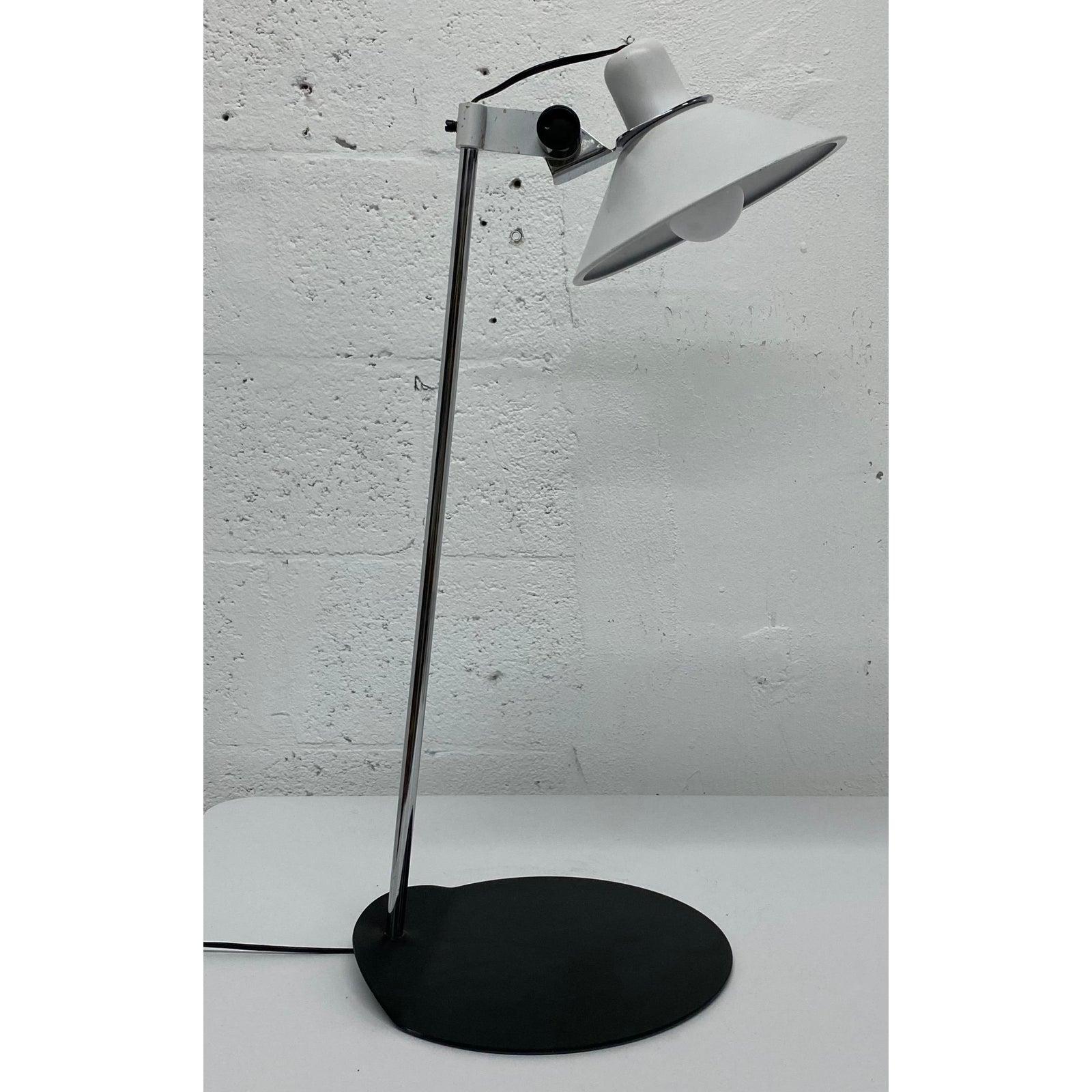 Black and White Postmodern Table of Desk Lamp For Sale 1