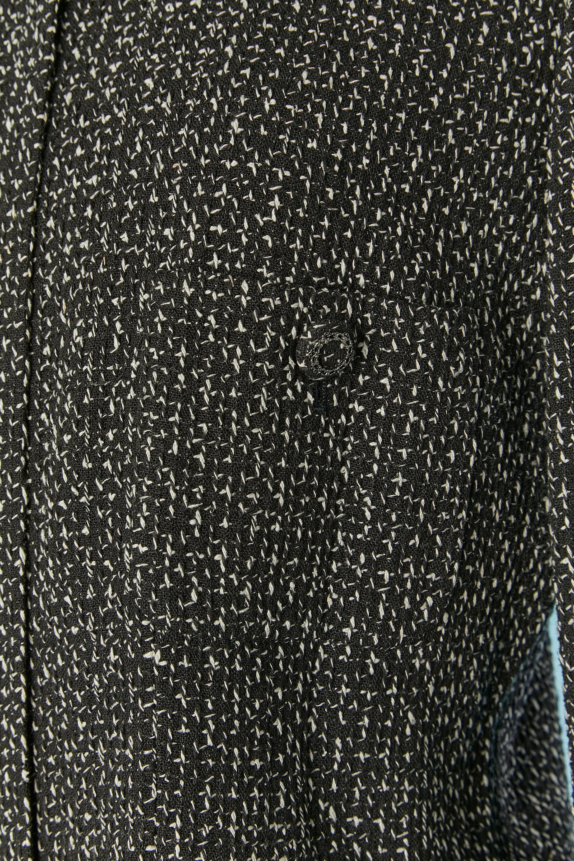 Black and white silk tweed jacket with zip closure on the middle front CHANEL In Excellent Condition In Saint-Ouen-Sur-Seine, FR