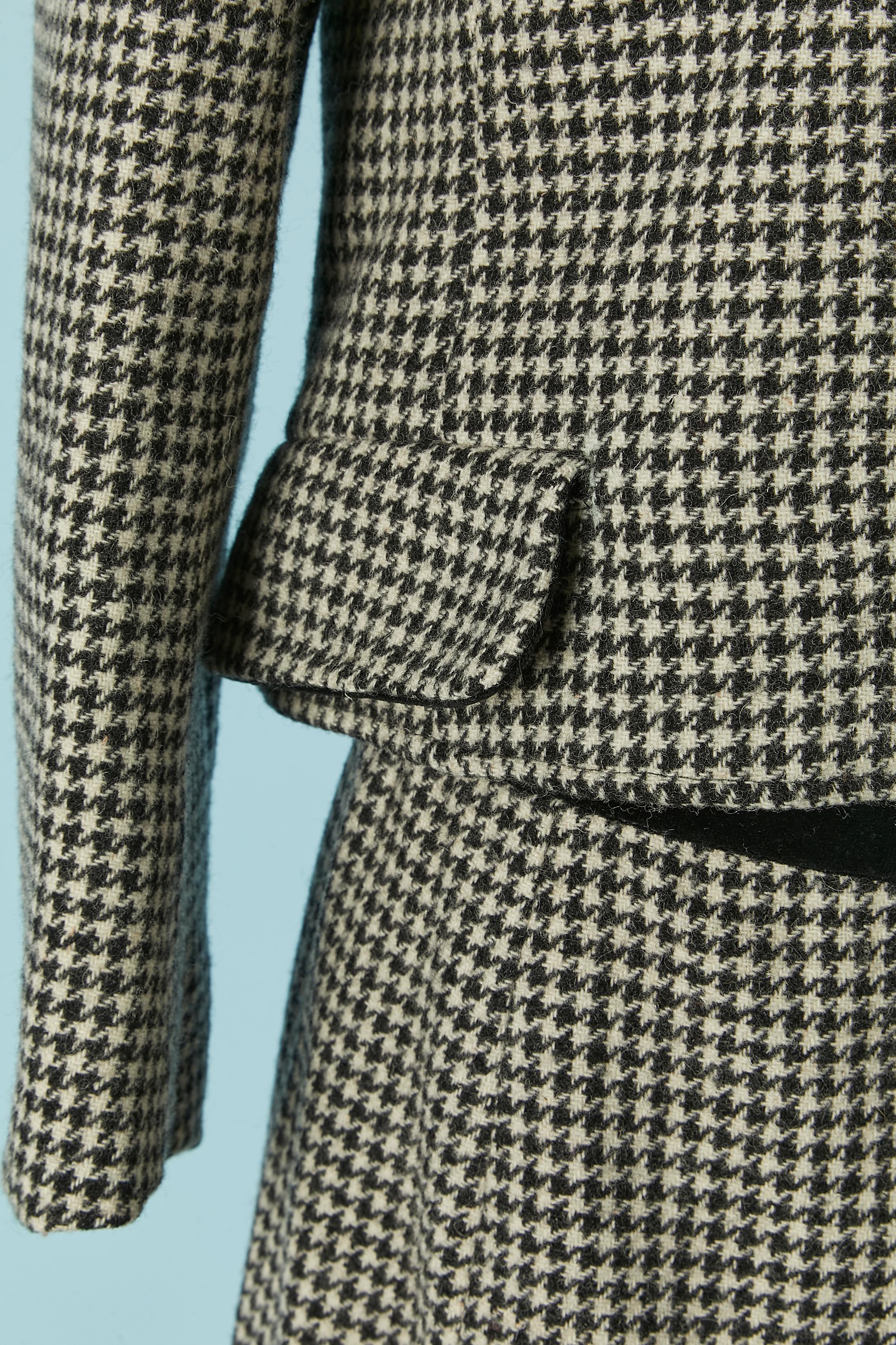 Women's Black and white skirt suit with Pied de Poule pattern UNGARO PARALLÈLE For Sale