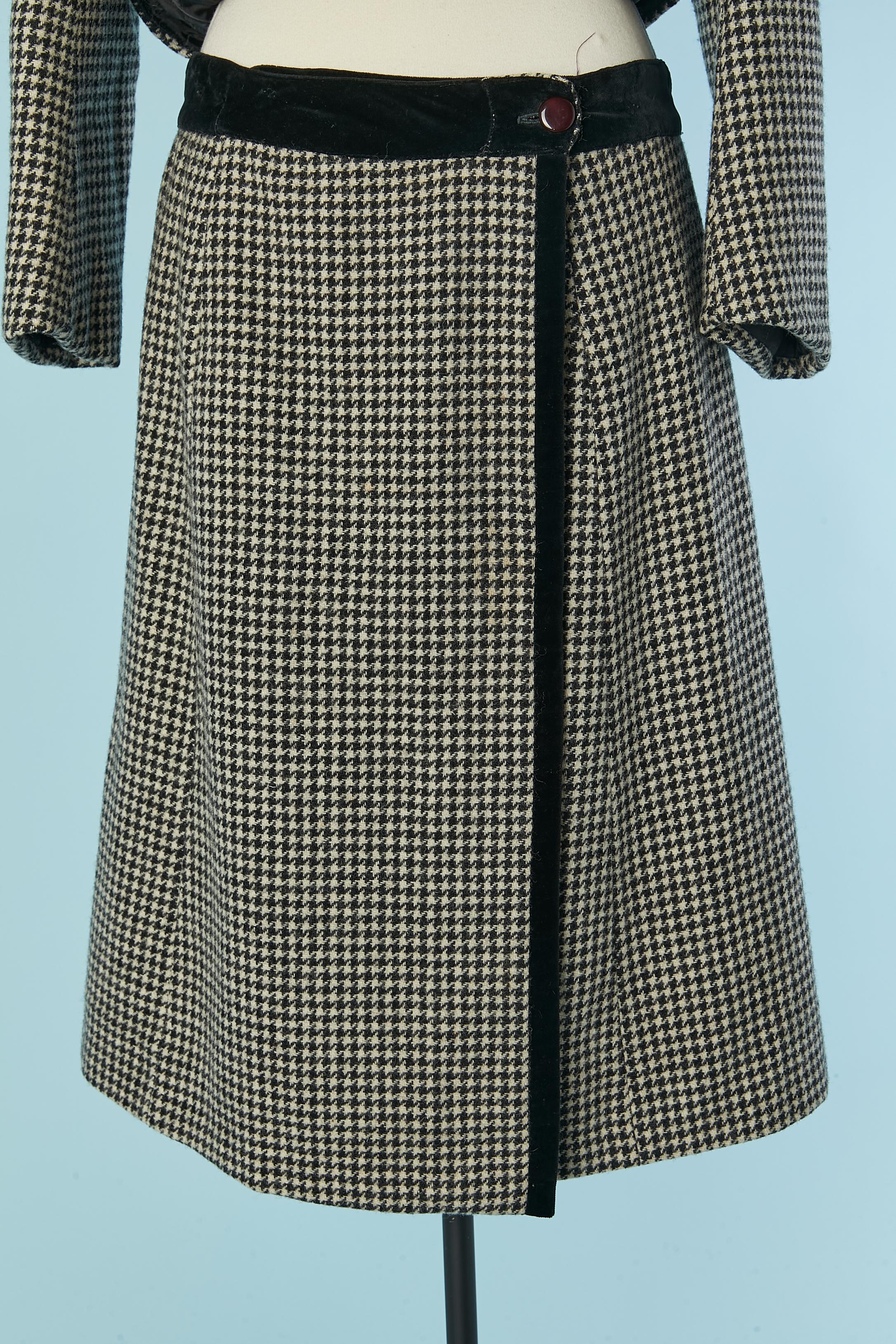 Black and white skirt suit with Pied de Poule pattern UNGARO PARALLÈLE For Sale 1