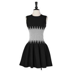 Black and white sleeveless knit dress AlaÏa