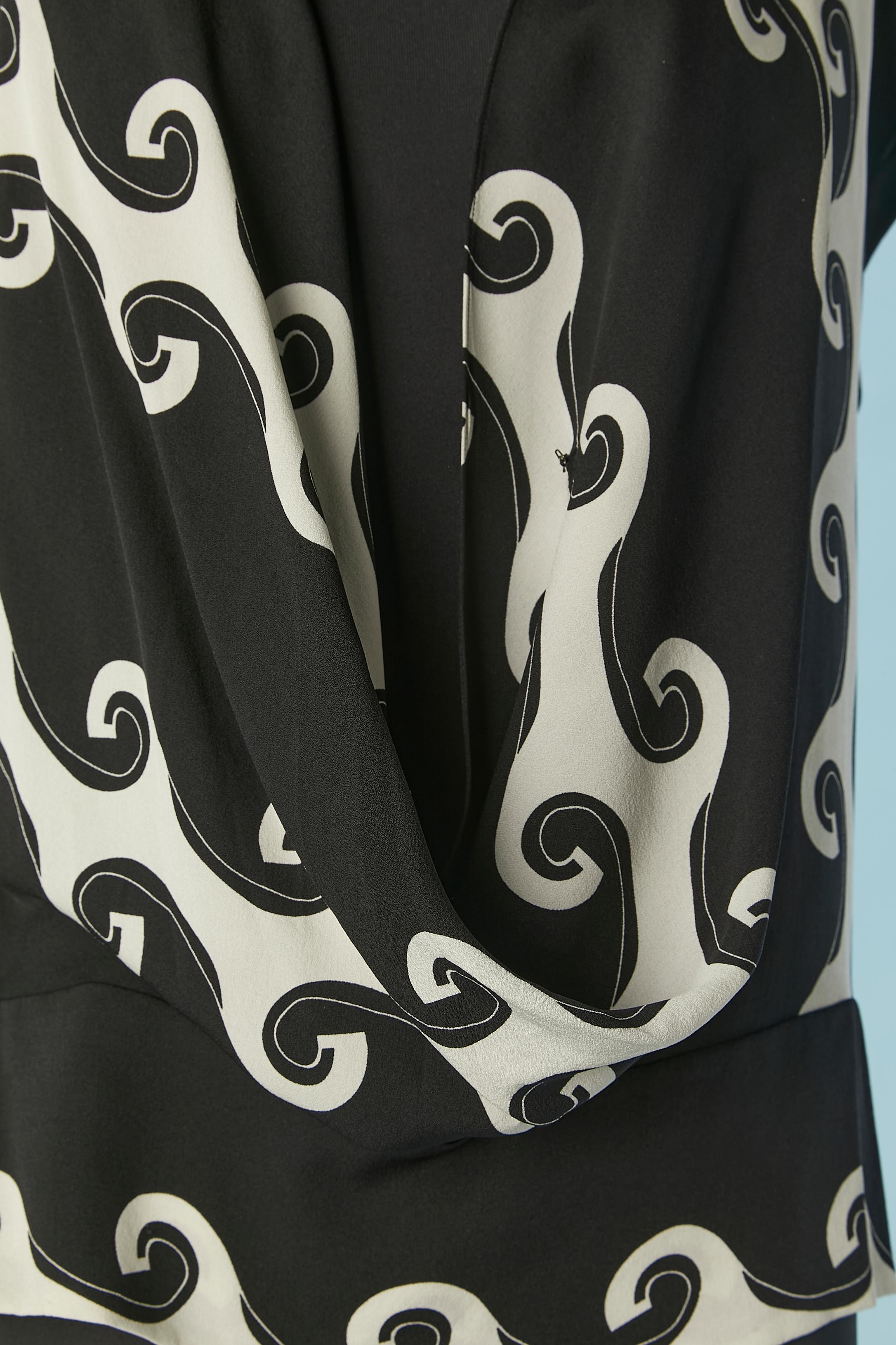 Black and white sleeveless printed and draped top Diane von Furstenberg  In Excellent Condition For Sale In Saint-Ouen-Sur-Seine, FR