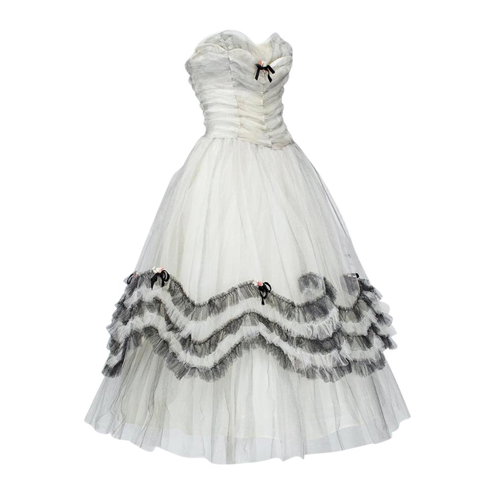 Parlsienne Coquette New Look Robe de soirée sans bretelles en tulle noir et blanc - S, 1950s en vente