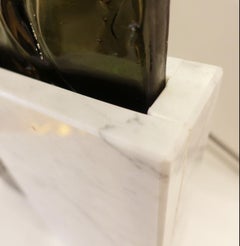 Lampe de bureau en noir et blanc, création belge par Jacques Nonnon