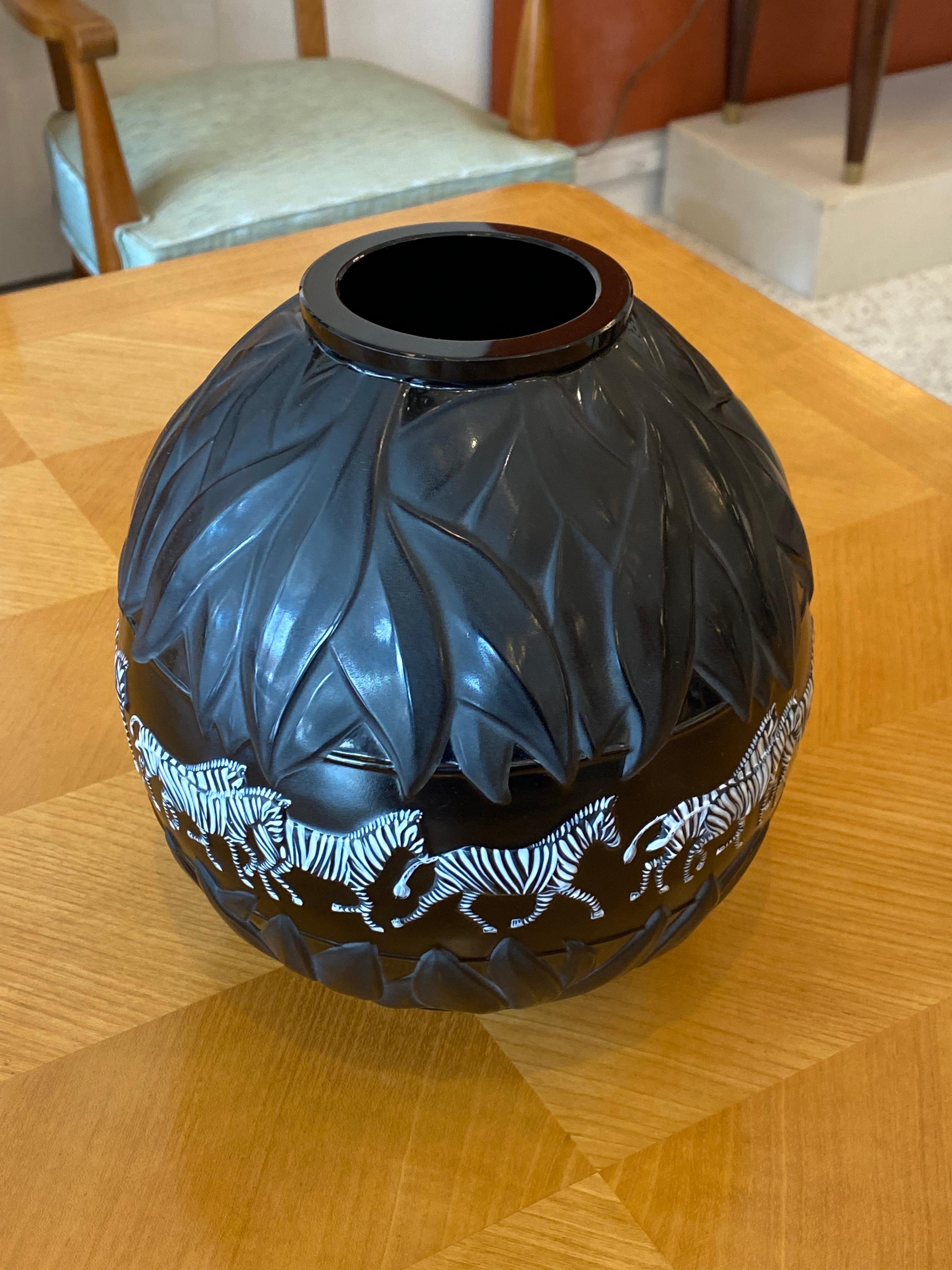 lalique zebra vase