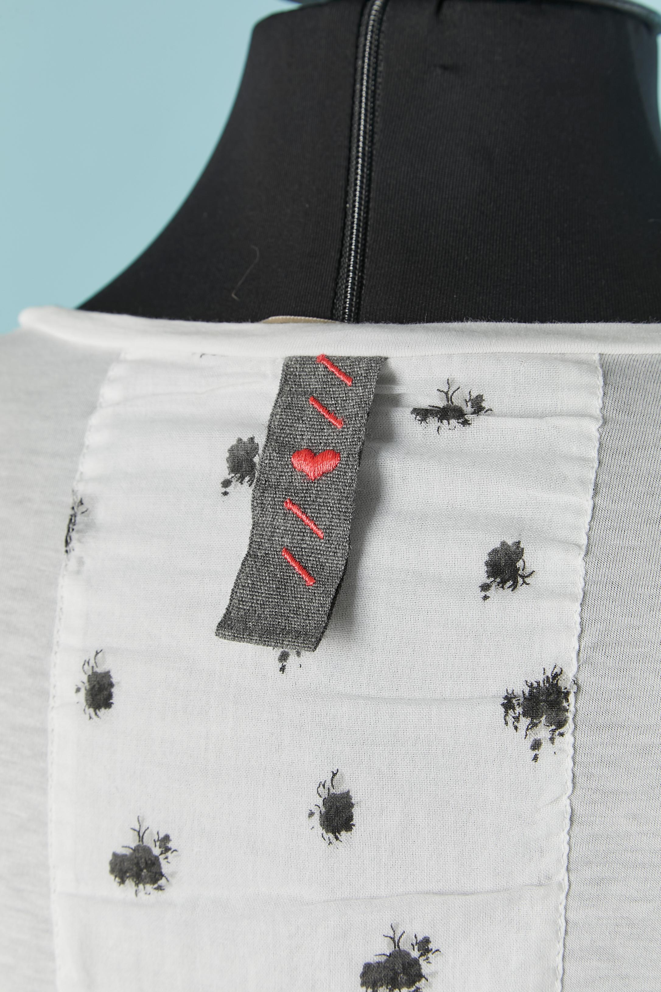 Camiseta de algodón blanco y negro 