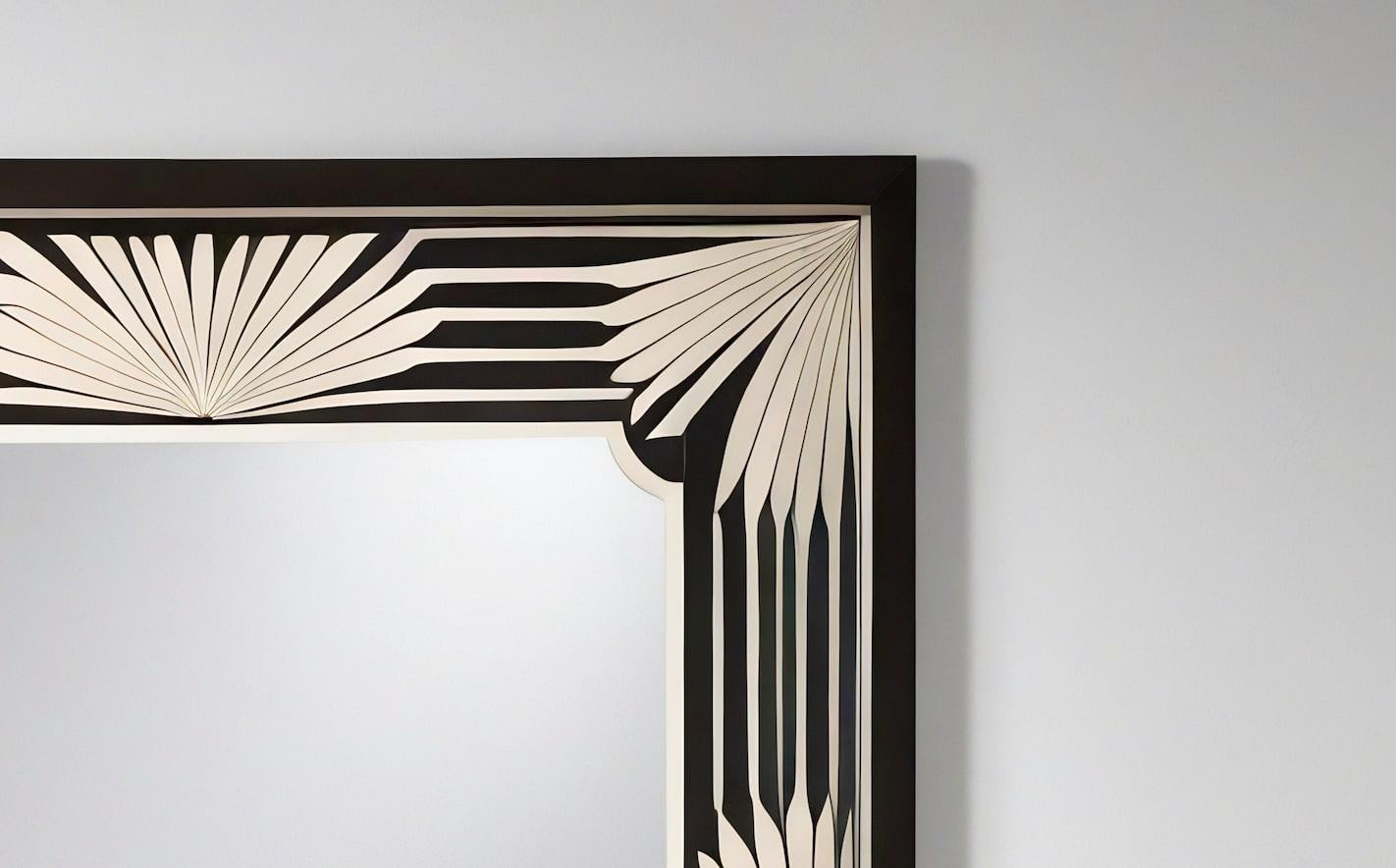 Espejo de Pared Blanco y Negro Inspirado en el Art Deco, Hecho a Mano por Artesanos Art Decó en venta