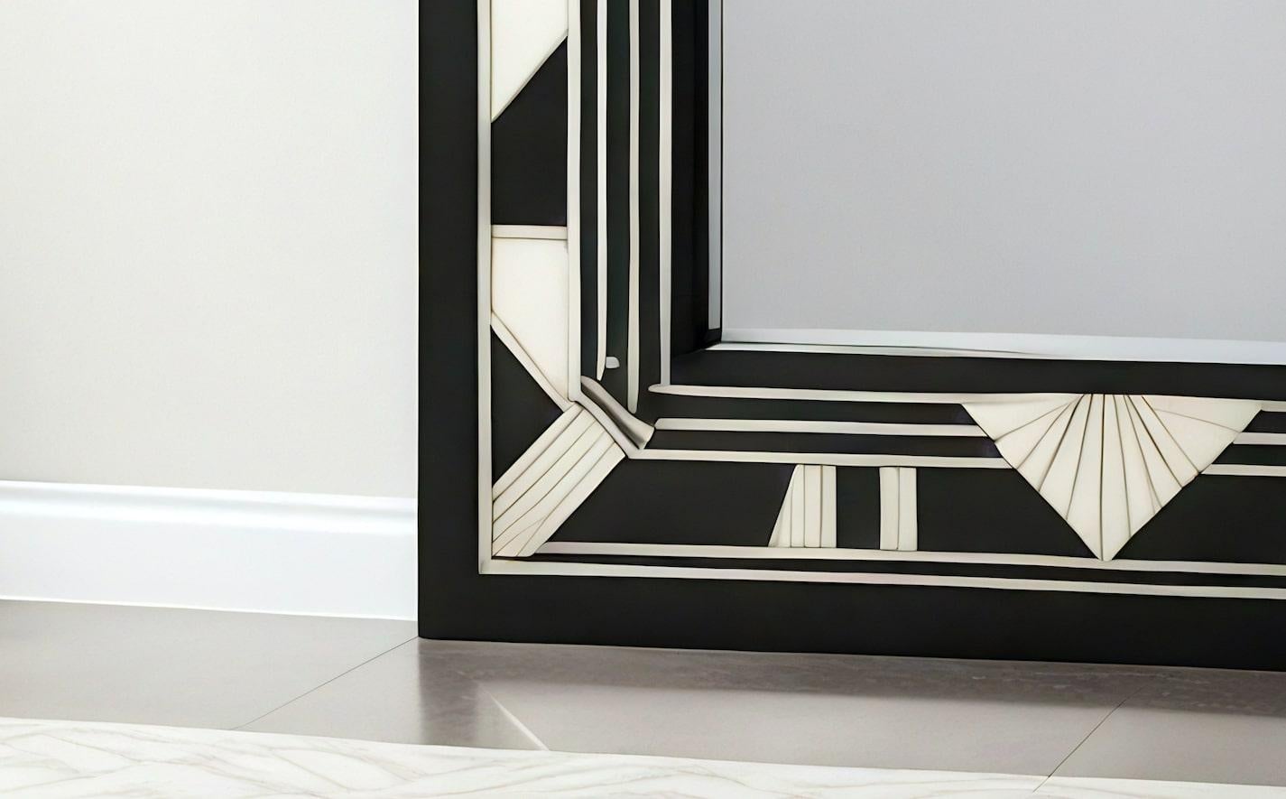 Espejo de Pared Blanco y Negro Inspirado en el Art Deco, Hecho a Mano por Artesanos Incrustación en venta