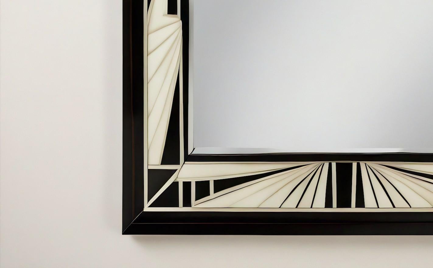 Espejo de Pared Blanco y Negro Inspirado en el Art Deco, Hecho a Mano por Artesanos Incrustación en venta