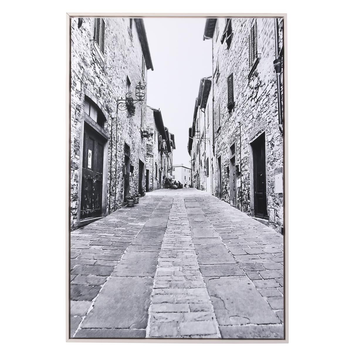 Una fotografia impressionista in bianco e nero di una strada toscana murata, la cui morbidezza e scala ricordano la profondità di uno schizzo a carboncino. Firmato dall'artista, prova d'artista (AP).
Realizzato in Germania con stampa giclée fine-art