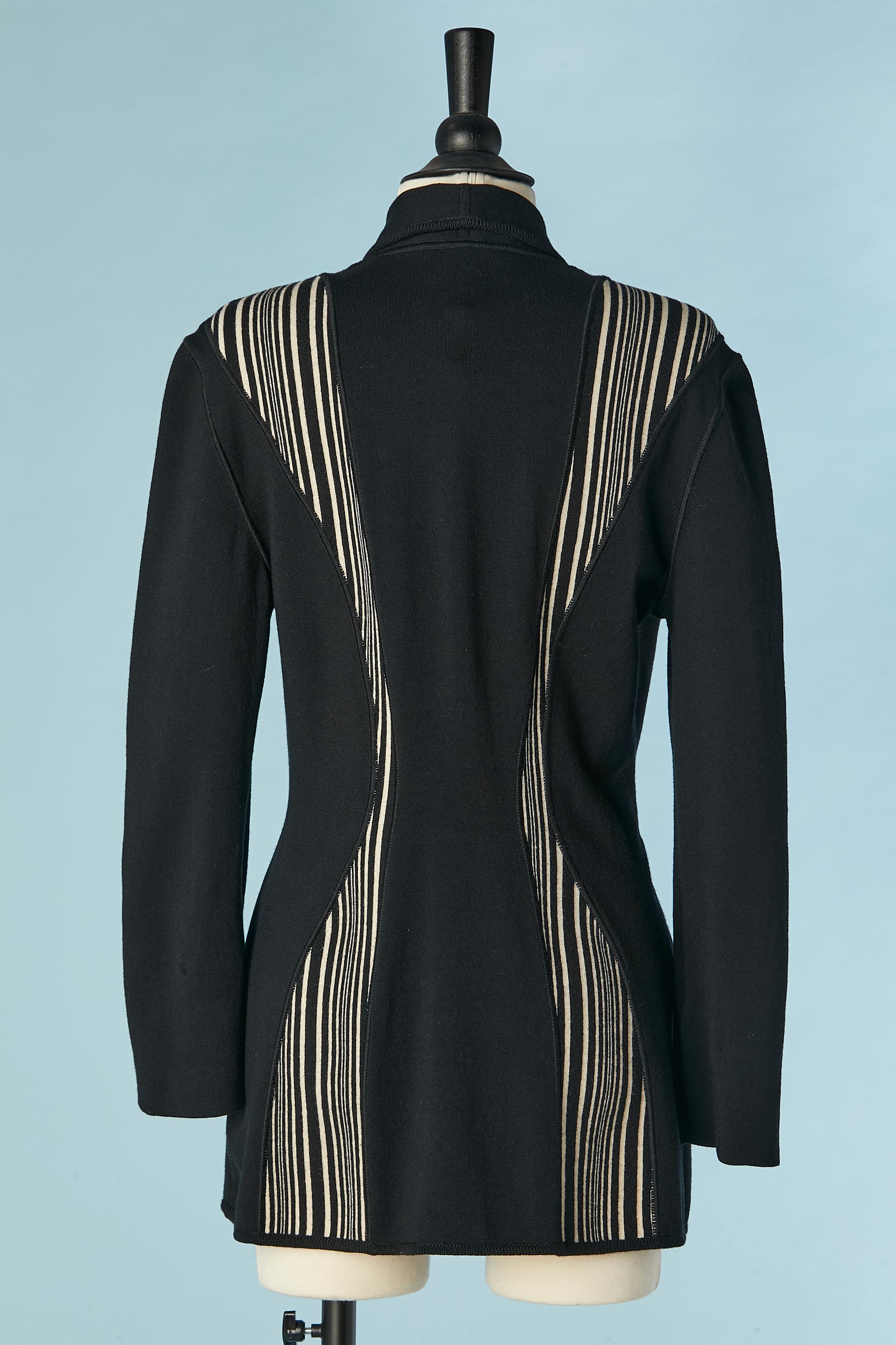 Veste croisée en jersey de laine noir et blanc Thierry Mugler en vente 2