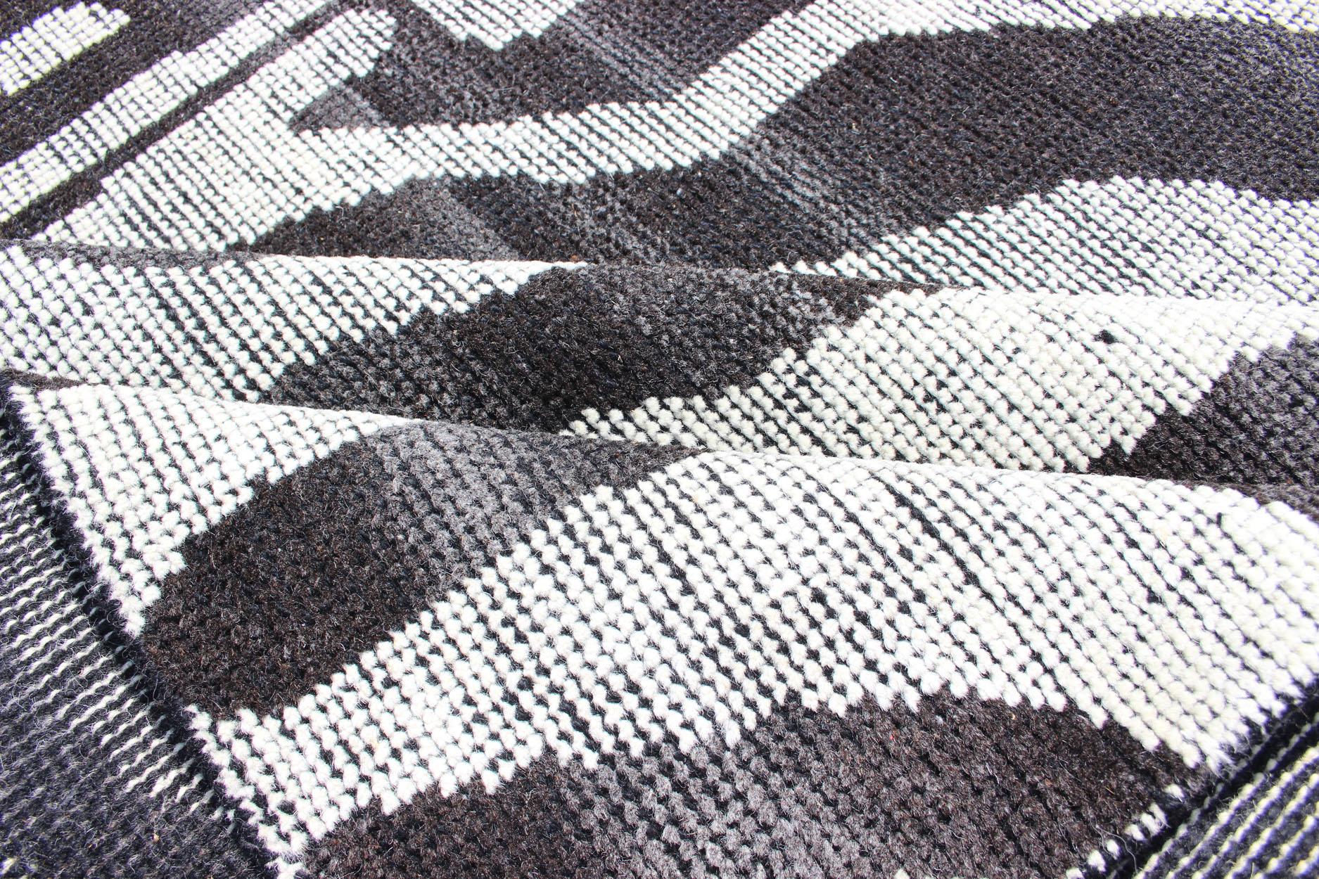 Black and White Zebra Design Distressed Modern Rug For Sale 4